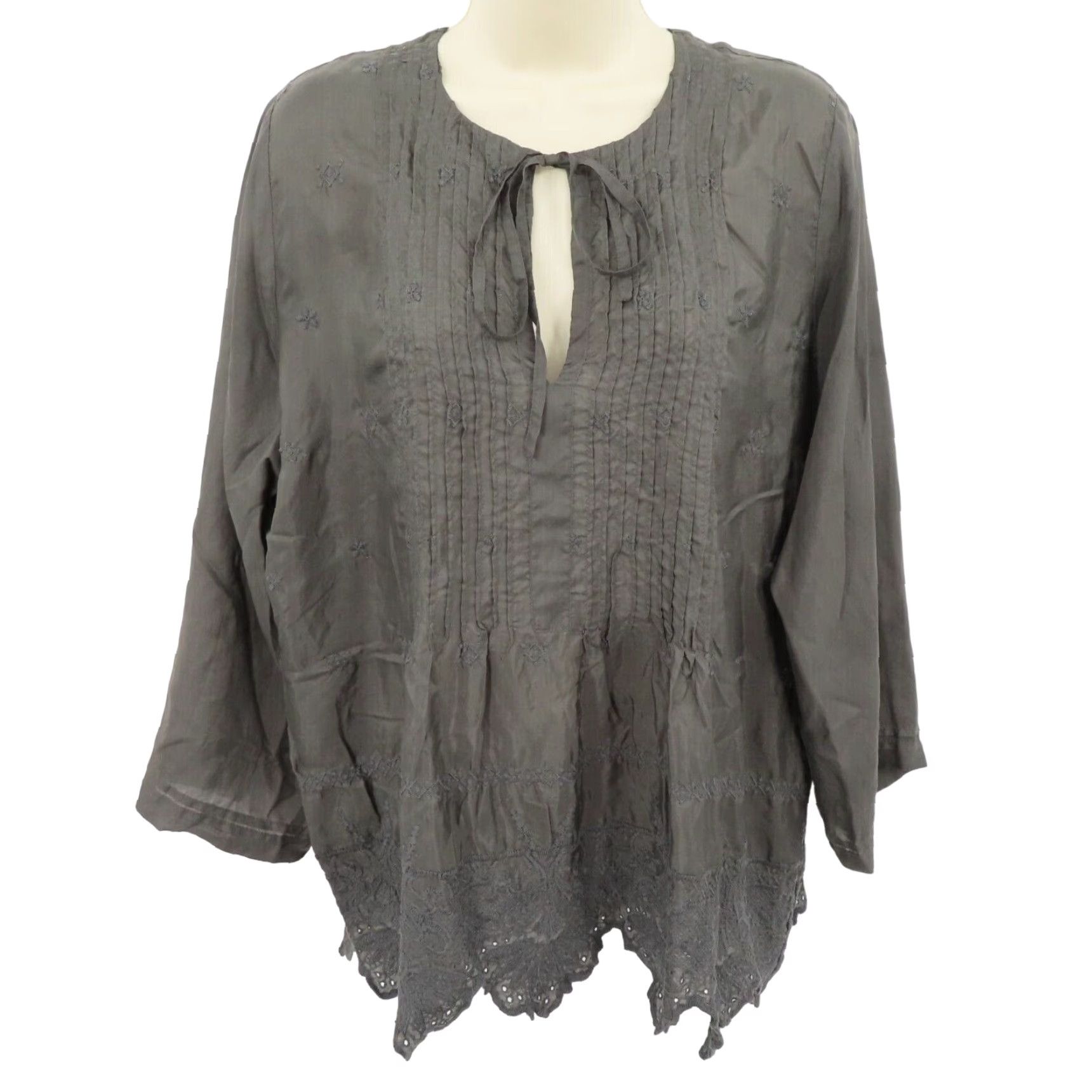 Johnny Was VINTAGE Johnny Was Women Blouse Shirt Top Embroidered Silk Gray M Medium Keyhole Casual Formal Workwear Size M / US 6-8 / IT 42-44 - 2 Thumbnail