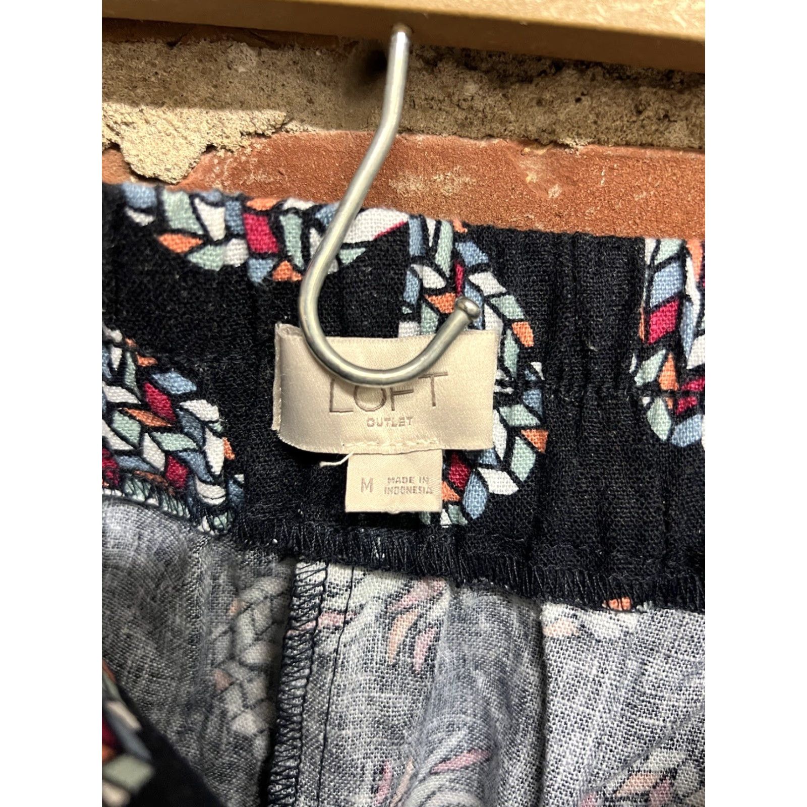 Loft LOFT Skirt Women M Mini Short Linen Blend Blue Pineapple Multicolor 19in, 19 inches, Regular Length, Smoke Free, Used Size 32" / US 10 / IT 46 - 3 Thumbnail