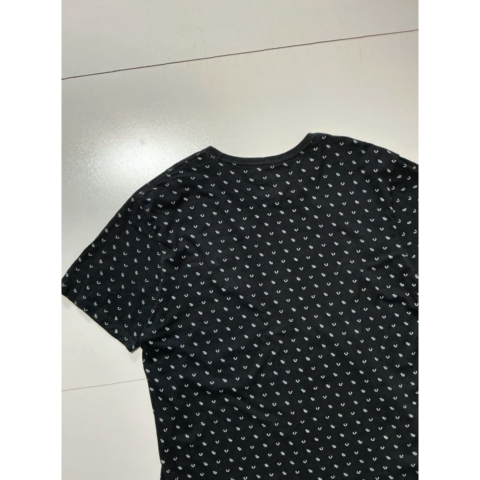 True Religion VINTAGE True Religion All Over Print Monogram Black Short Sleeve Crewneck T-Shirt XXL Men Size US XXL / EU 58 / 5 - 5 Thumbnail