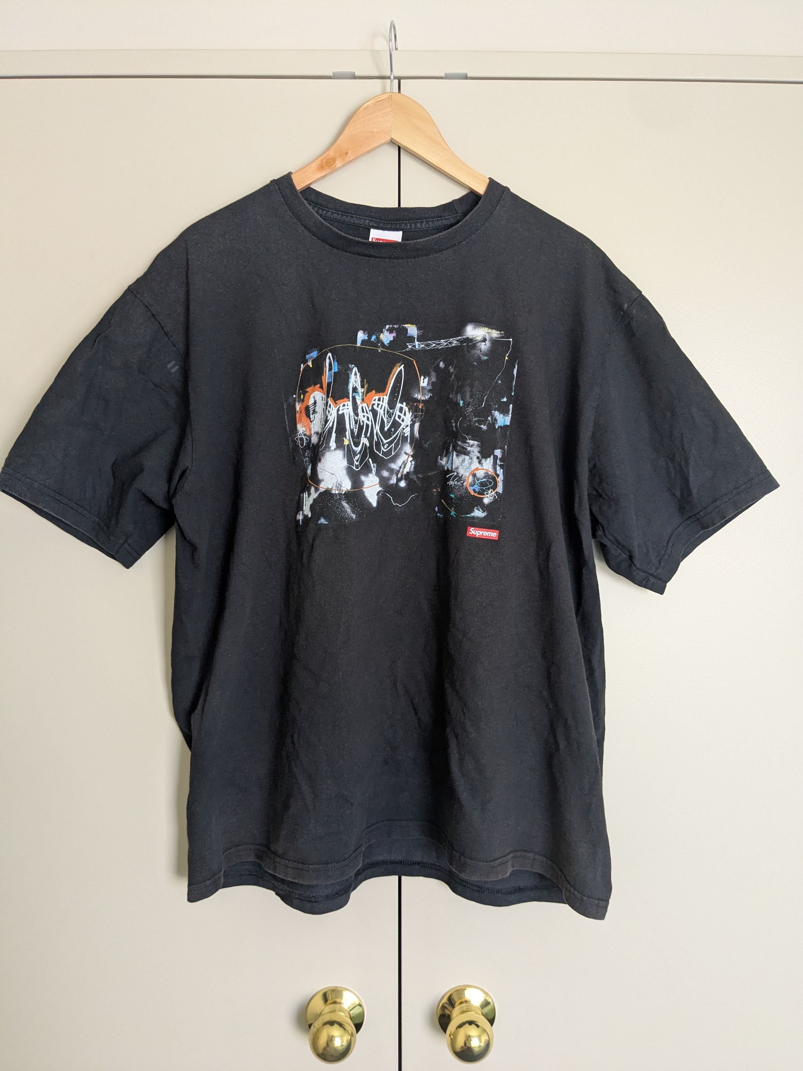 Supreme Supreme "Futura" tee Size US XL / EU 56 / 4 - 1 Thumbnail