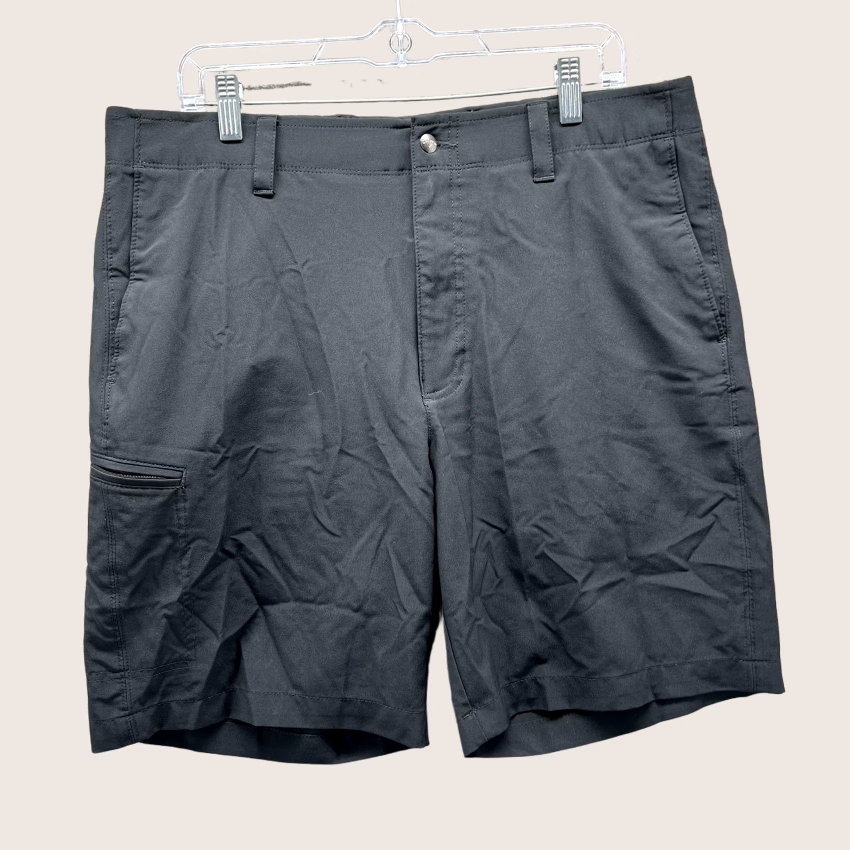 Callaway Callaway Shorts Mens 36 Black Chino Golf Performance Stretch Zip Pocket 9 Inch Size US 36 / EU 52 - 1 Thumbnail
