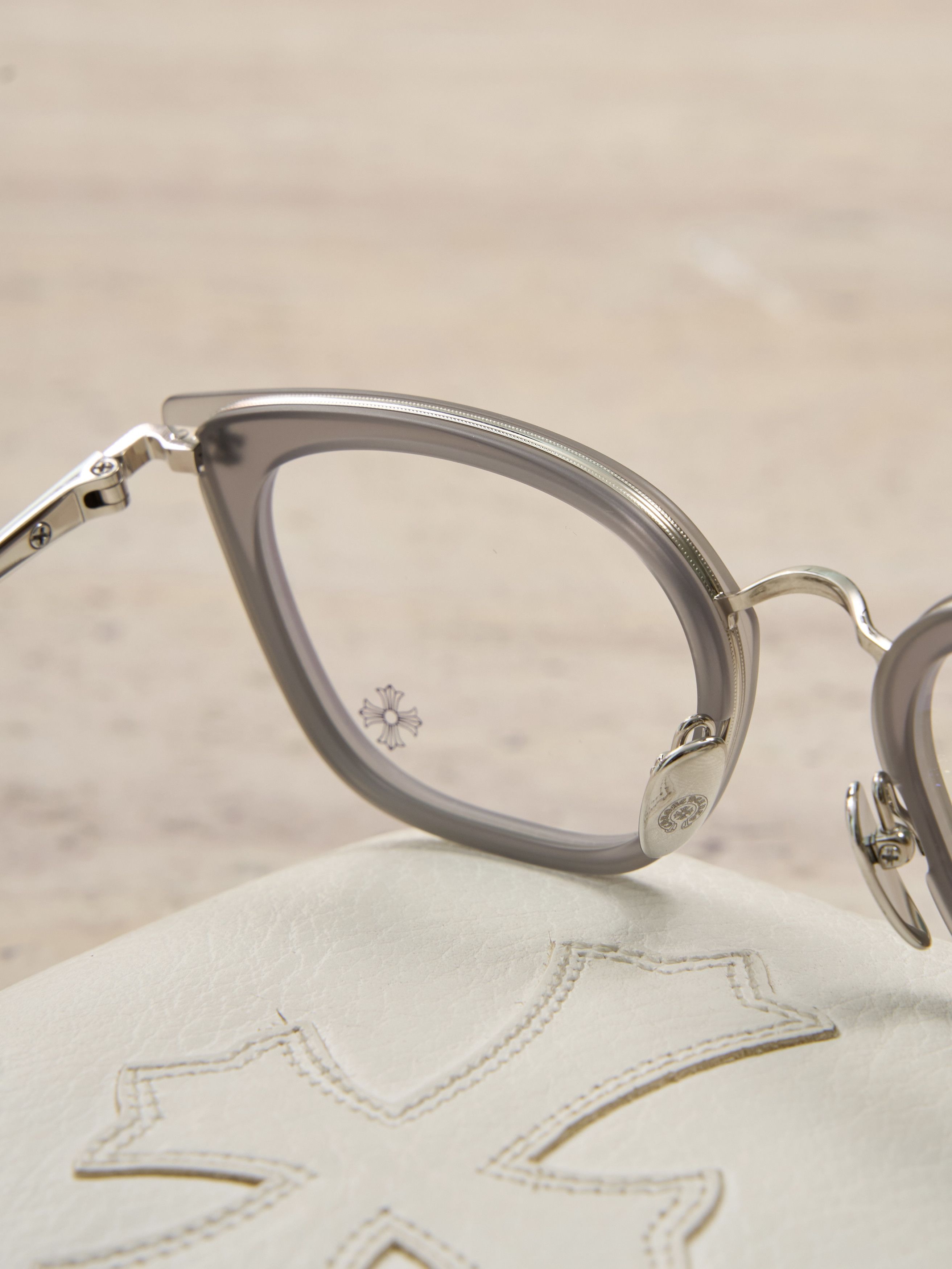 Chrome Hearts CHROME HEARTS STRAPADICTOME Matte Graphite/Shiny Silver Size ONE SIZE - 7 Thumbnail