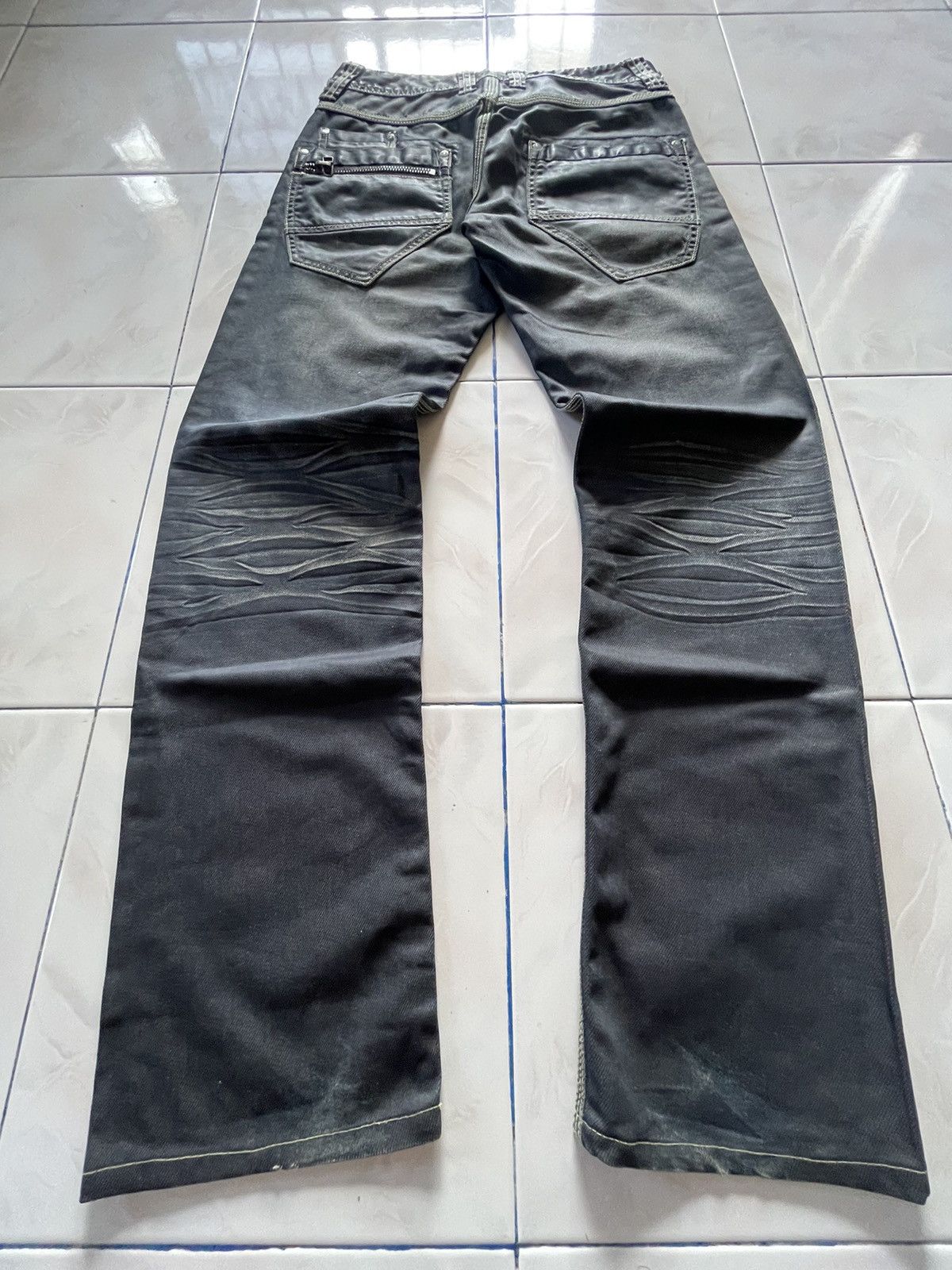 GOSTAR DE FUGA × semanticdesign Urban Craft Waxed Coated Contrast Triple Stitch Jeans Size US 30 / EU 46 - 2 Thumbnail