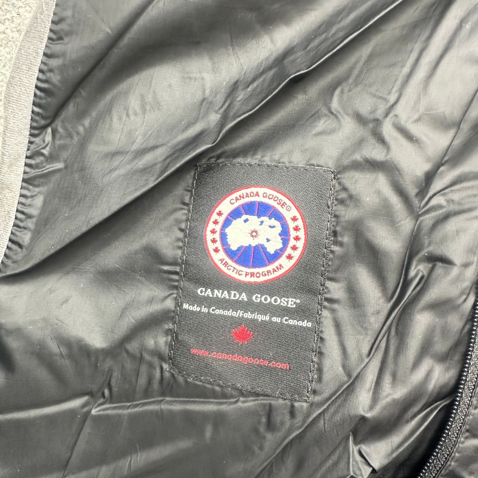 Canada Goose Canada Goose Lodge Jacket 5056M Black Mens Small PATCHED Size US S / EU 44-46 / 1 - 23 Thumbnail
