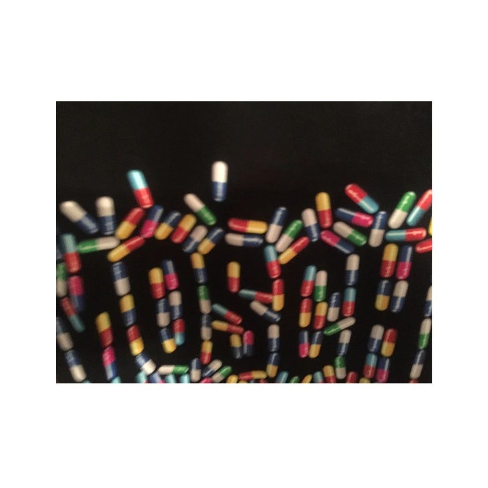 Moschino SS17 Moschino Couture X Jeremy Scott Pills Logo T-shirt Size XXS / US 00 / IT 34 - 7 Thumbnail