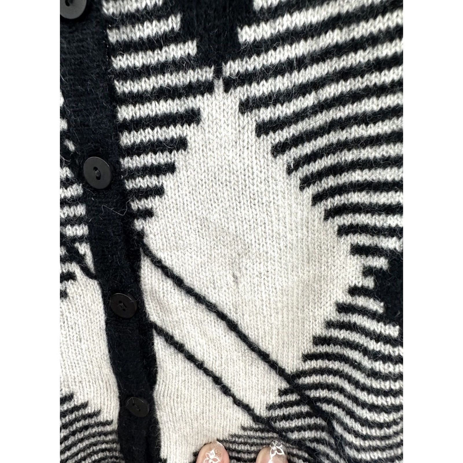Vintage Womens Nina Leonard Plaid Button-Up Sweater Size Small Black White Long Sleeve Metro 6 Size S / US 4 / IT 40 - 4 Thumbnail