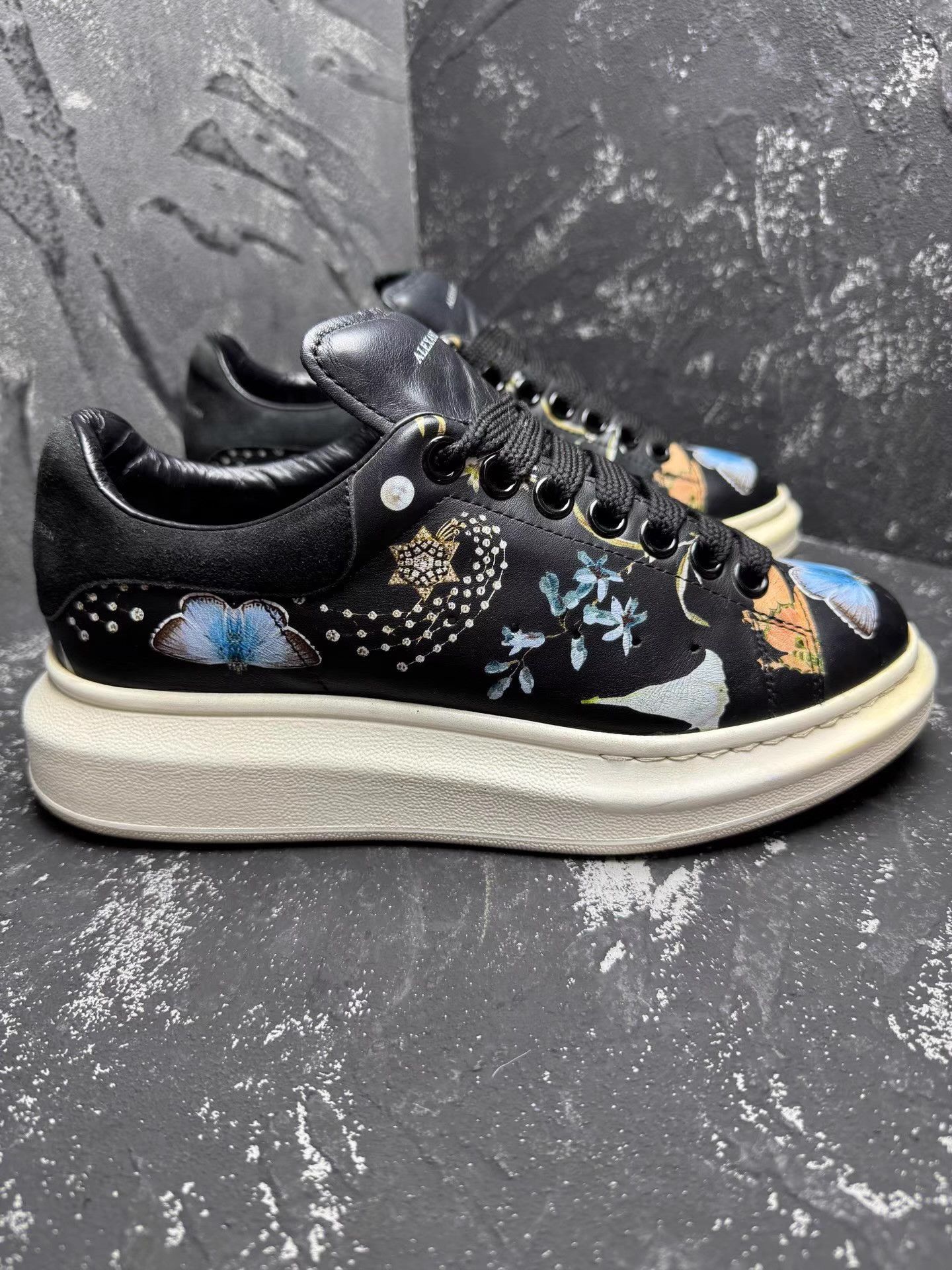 Alexander McQueen Alexander McQueen BlackLimitedEdition Platform Sneakers Q10 Size US 8 / IT 38 - 4 Thumbnail