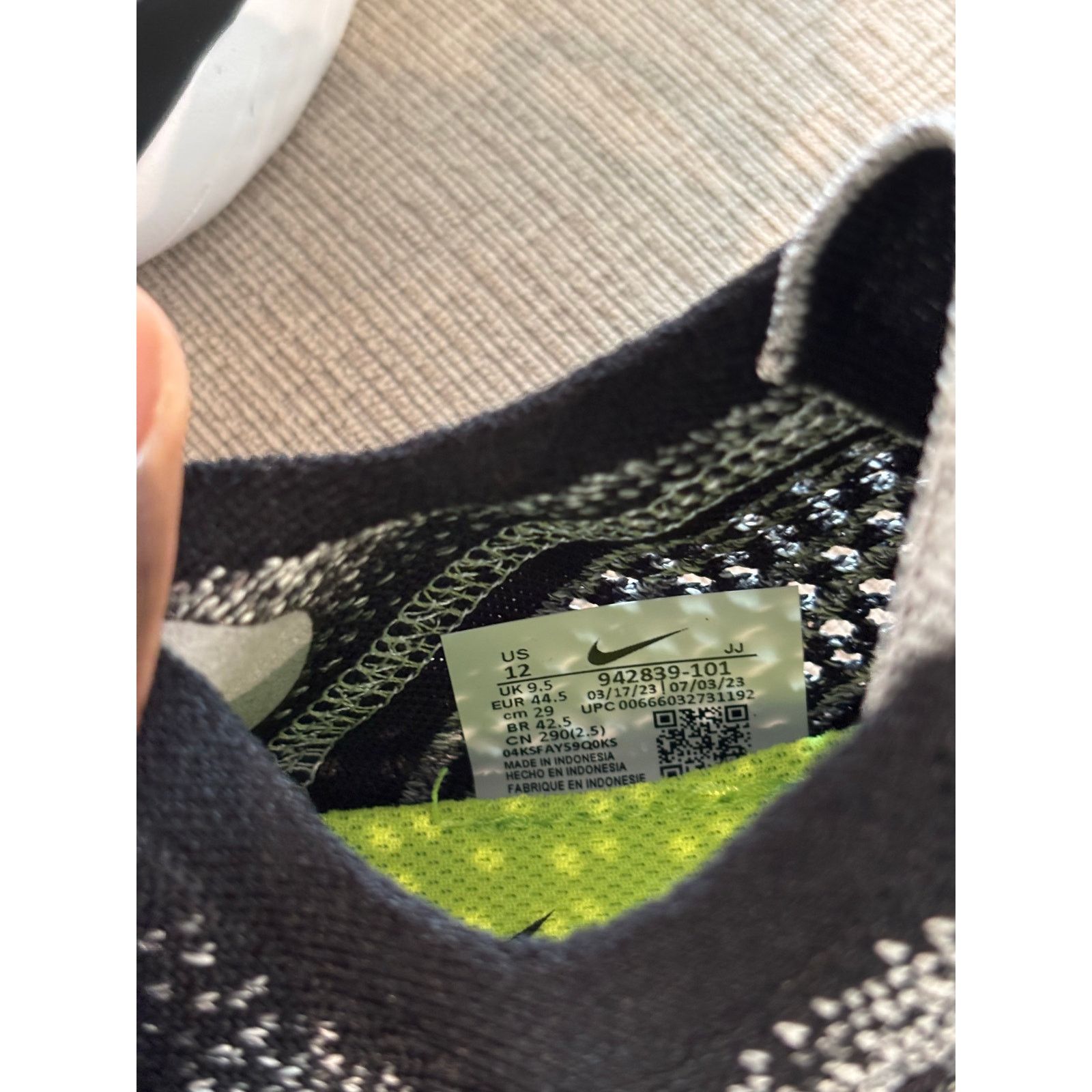 Nike Nike Free RN Flyknit 2018 Size US 12 / IT 42 - 4 Thumbnail