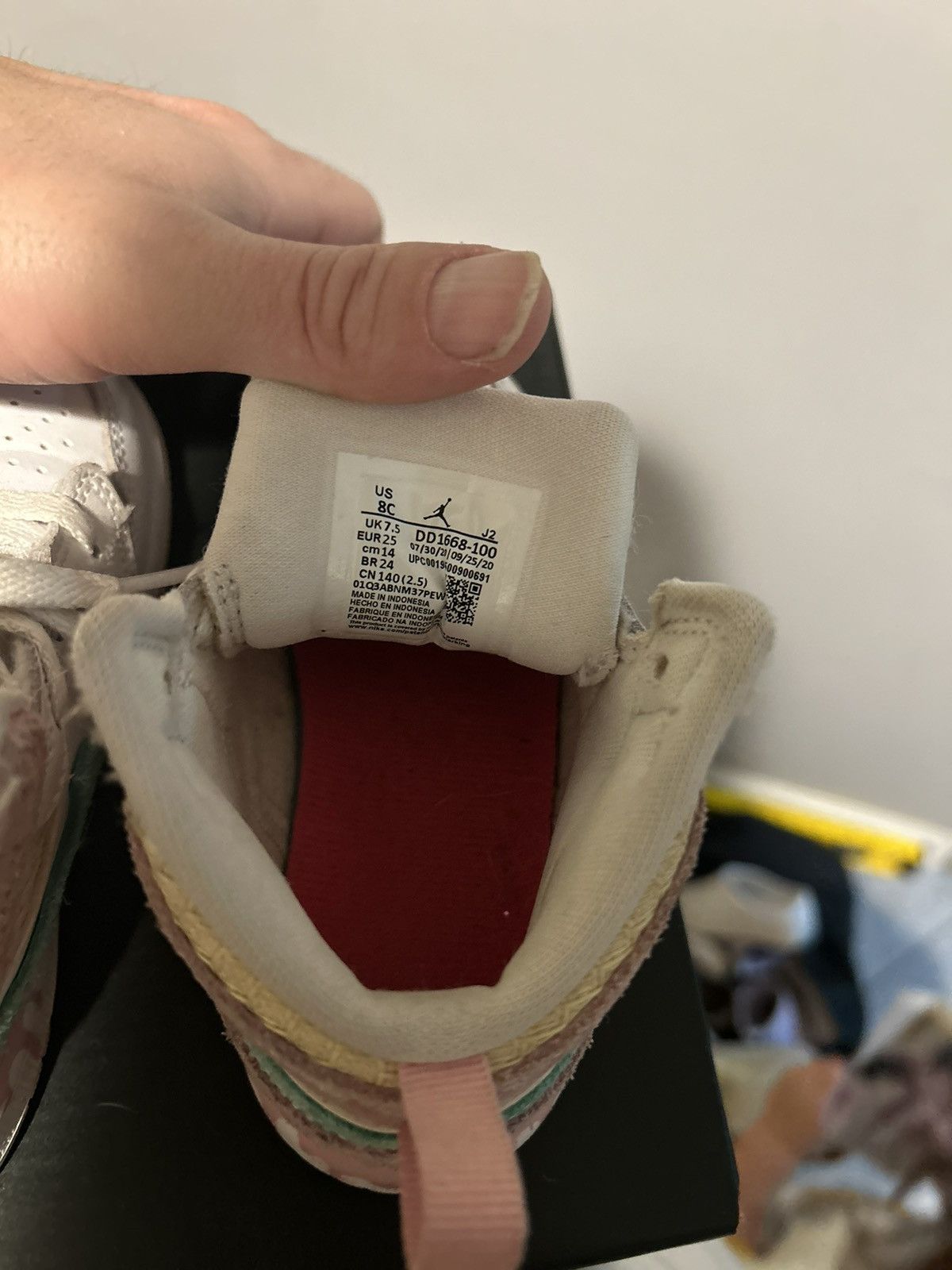 Jordan Brand × Nike Jordan 1 Mid SE “Ice Cream” Size US 8 / EU 41 - 6 Thumbnail