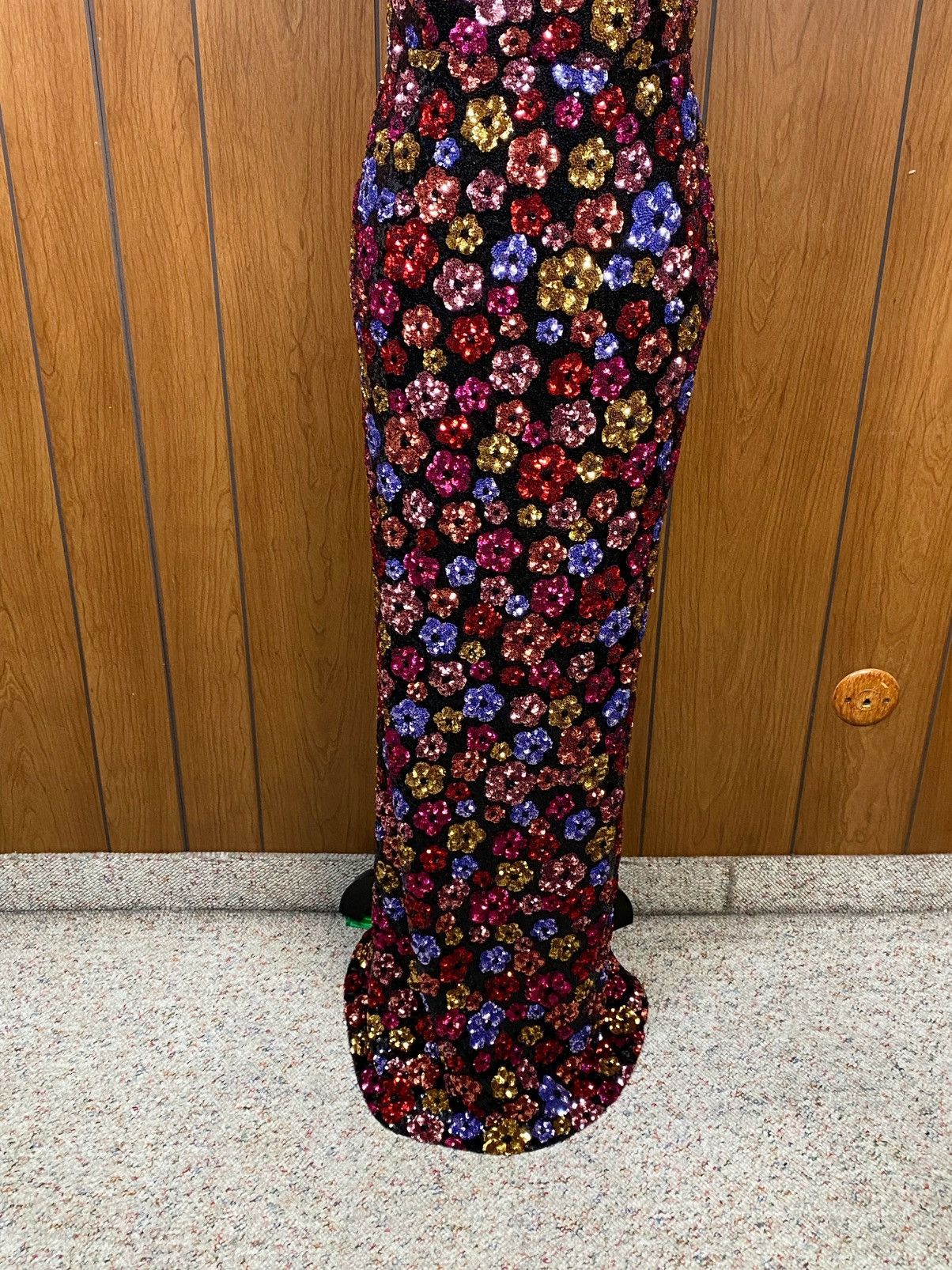 Marchesa Marchesa Notte Strapless Floral Sequin Column Gown size 6 Size M / US 6-8 / IT 42-44 - 6 Thumbnail
