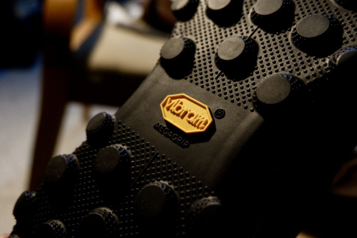 Other SATISFY RUNNING THE ROCKER FALCON Size US 10 / EU 43 - 3 Thumbnail