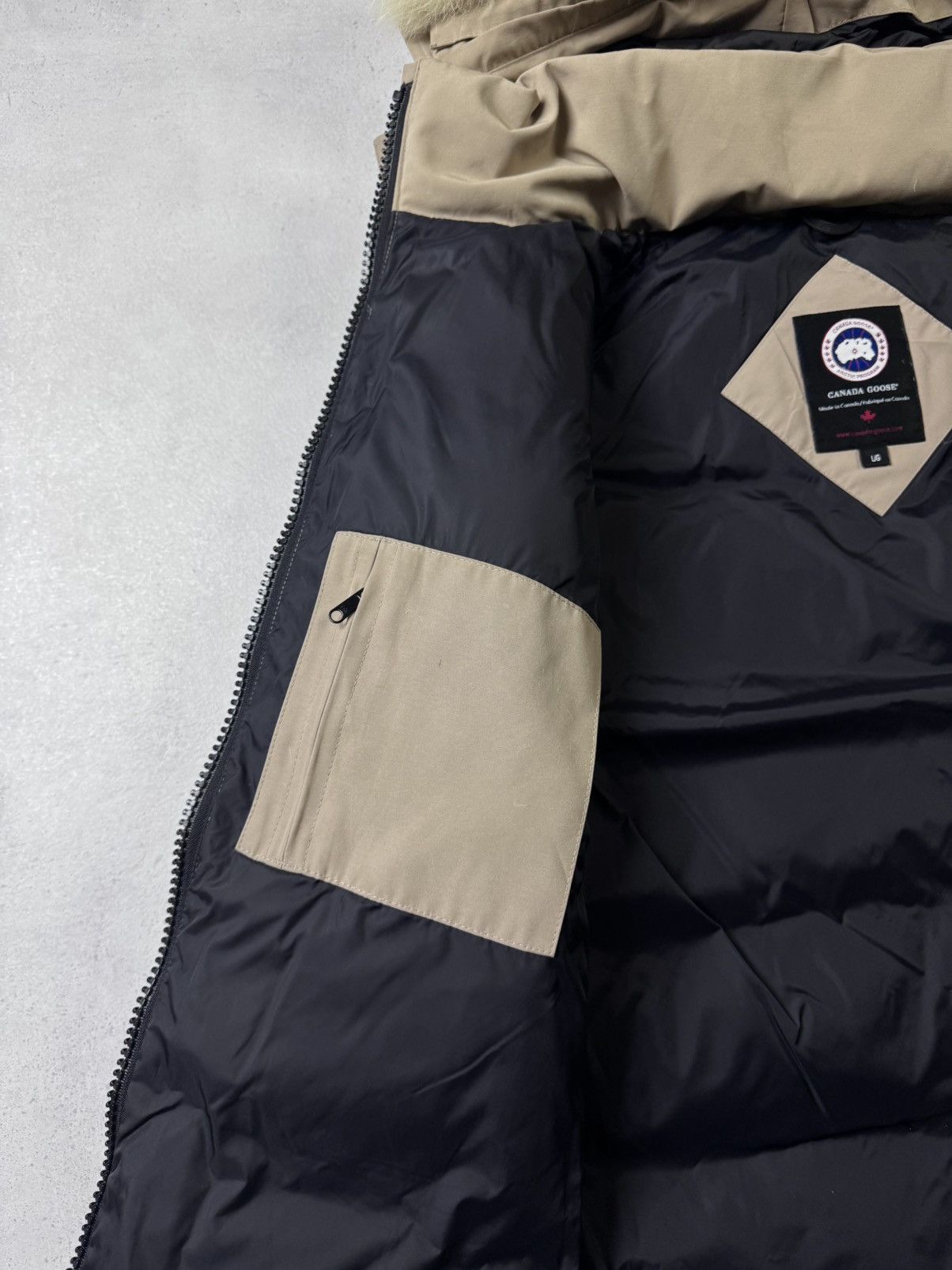 Canada Goose Canada Goose Solaris Parka Size L / US 10 / IT 46 - 10 Thumbnail