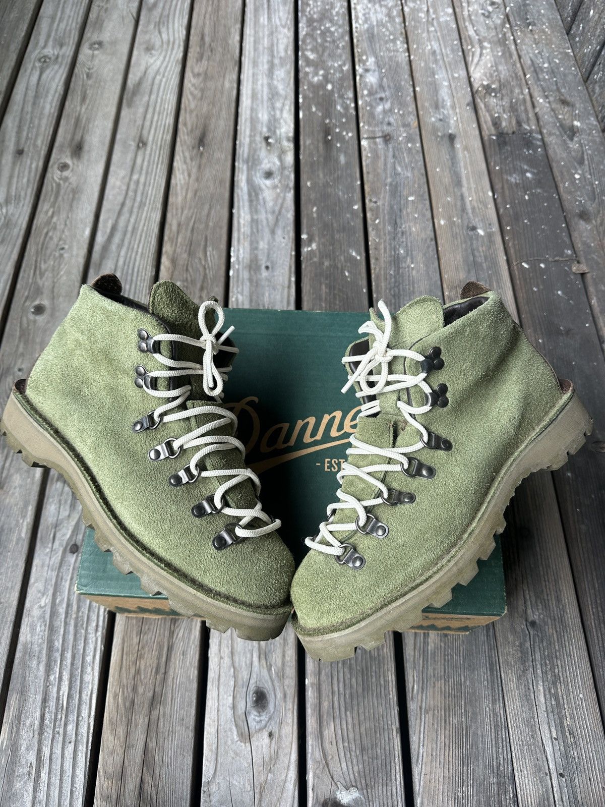 Danner x Todd Snyder Mountain Light Moss Gore-Tex Boots Men\'s 10 EE Made USA Danner × Goretex × Todd Snyder Mountain Light Boot Moss  main image 2
