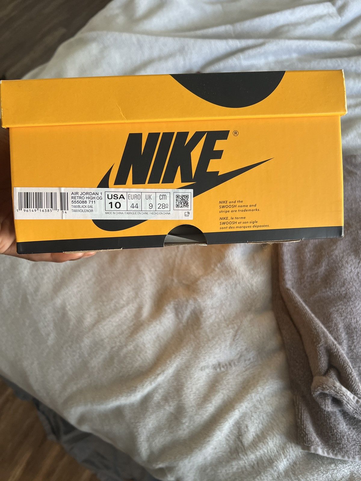 Jordan Brand × Nike Air Jordan Retro High Og ‘Yellow Toe’ Size US 10 / EU 43 - 7 Thumbnail