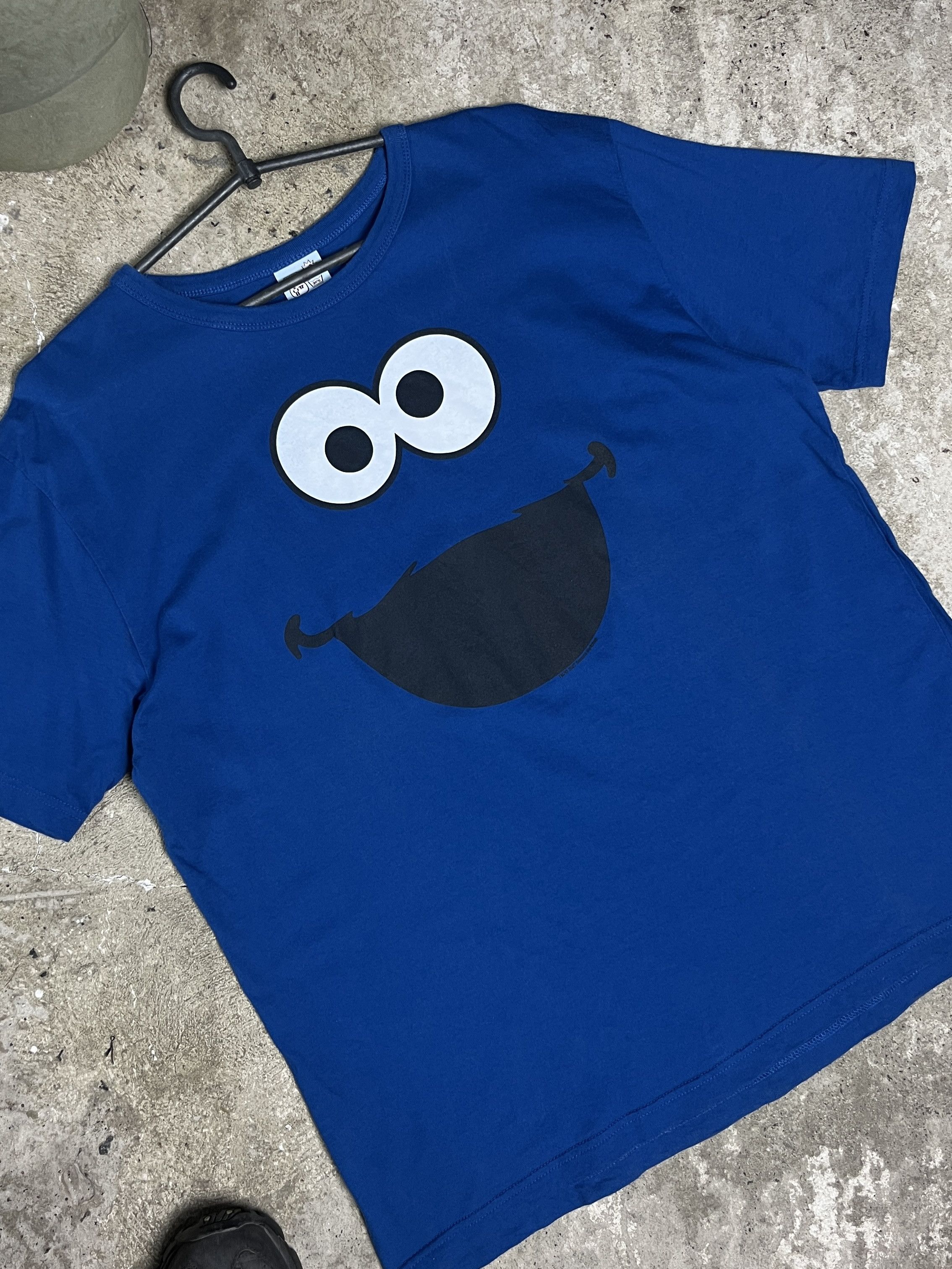 Cartoon Network 2007 SESAME STREET COOKIE MONSTER FACE GRAPHIC TEE - № 992 Size US XL / EU 56 / 4 - 3 Thumbnail