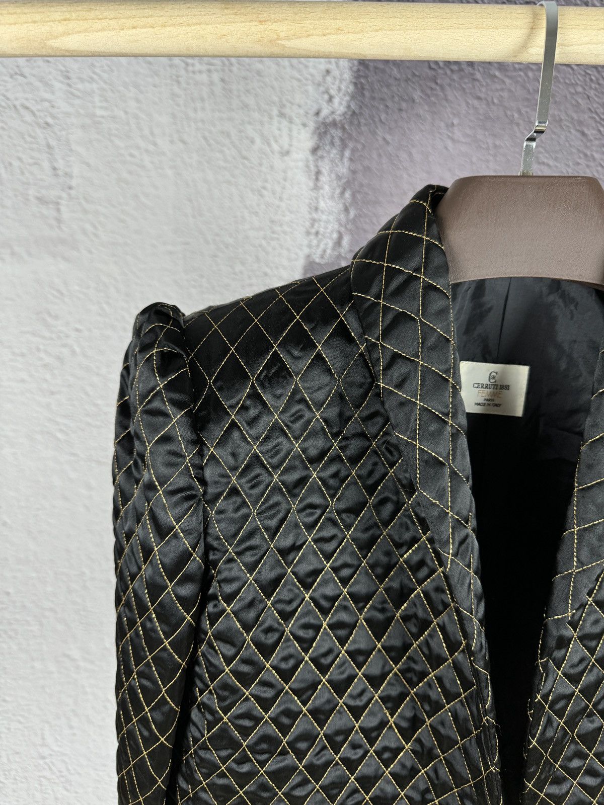 Cerruti 1881 Cerruti 1881 Femme Paris quilted black gold free blazer Size S / US 4 / IT 40 - 3 Thumbnail