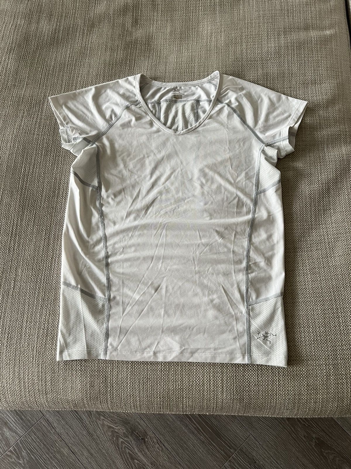 Arc'teryx Arcteryx T-Shirt Size M / US 6-8 / IT 42-44 - 1 Thumbnail