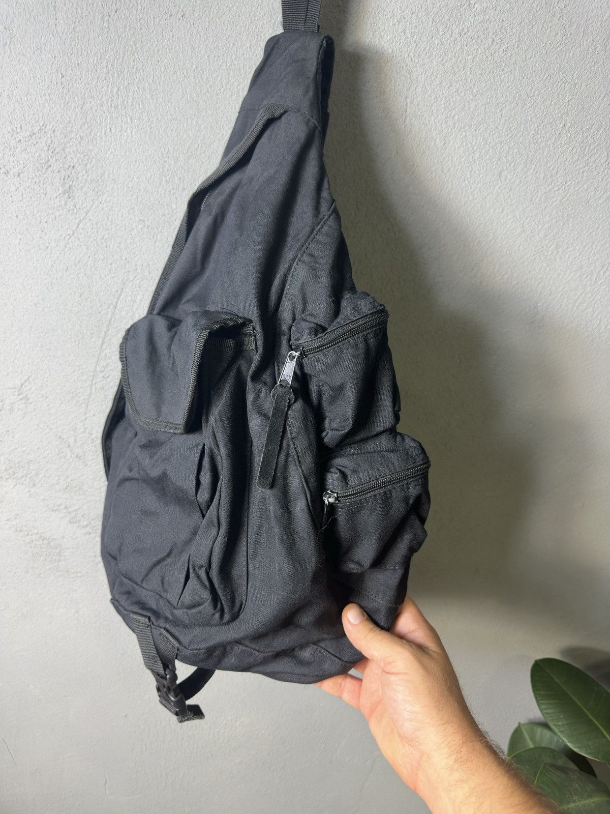 Gap OOs Gap Tactical Sling Bag like Oakley Sandbag Size ONE SIZE - 2 Thumbnail