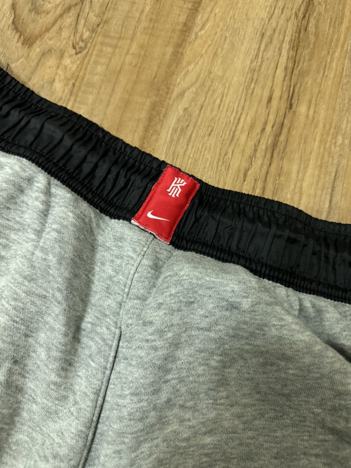 Nike NIKE KYRIE JOGGER PANTS Size US 34 / EU 50 - 8 Thumbnail