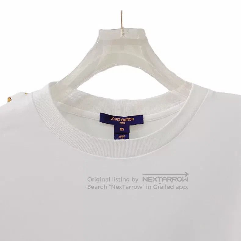 Louis Vuitton Louis Vuitton White square button embellished cotton crew Size US XS / EU 42 / 0 - 4 Thumbnail
