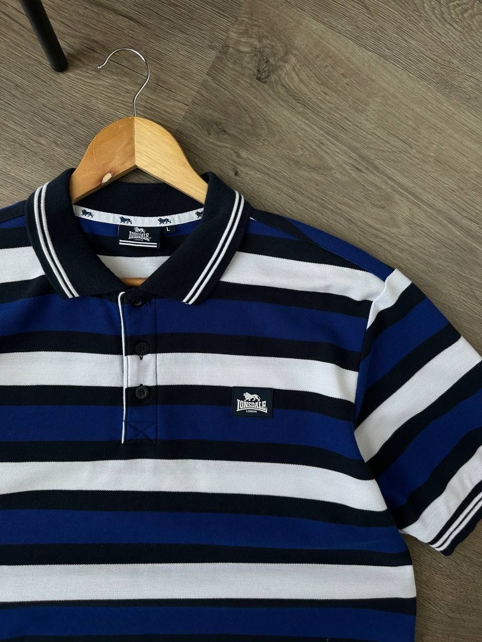 Lonsdale × Vintage Vintage Lonsdale Blue-White Polo T-Shirt Size US L / EU 52-54 / 3 - 4 Thumbnail