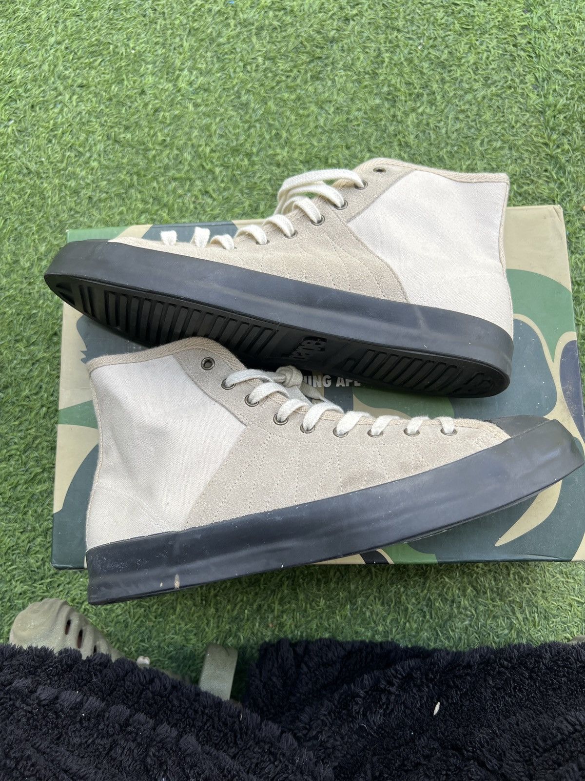 Bape Bape x Sky Walker Hi Top Sneakers Beige Size US 9.5 / EU 42-43 - 3 Thumbnail