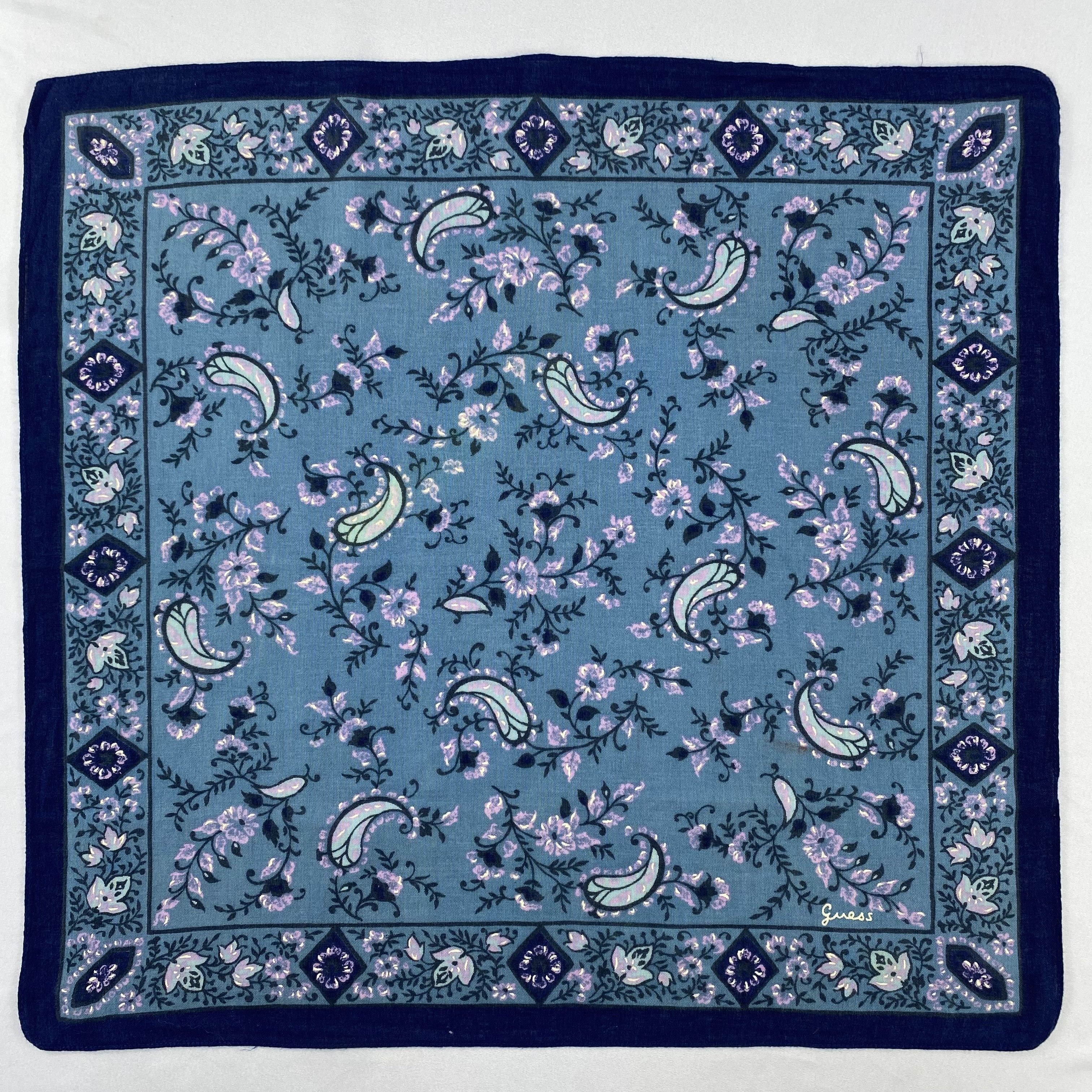 Guess Guess Paisley Handkerchief / Bandana / Neckerchief C881 Size ONE SIZE - 3 Thumbnail
