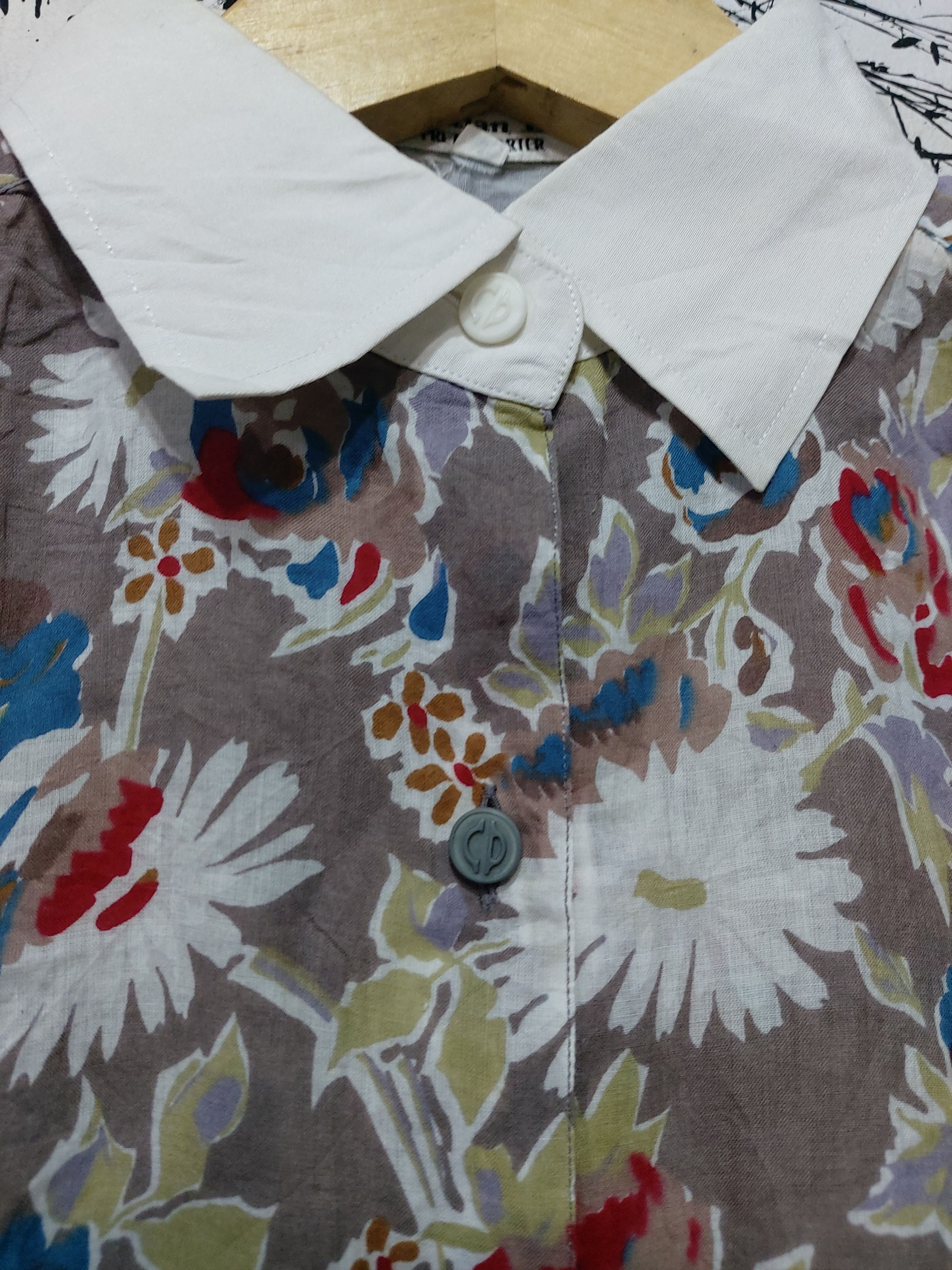 Christian Dior Monsieur CHRISTIAN DIOR PRET-A-PORTER FLOWERS BUTTON UP Size US M / EU 48-50 / 2 - 3 Thumbnail