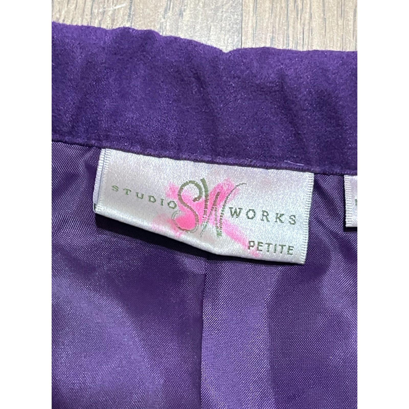 Vintage Studio Works Jacket Women's Size 16P Petite Purple Full Zip Velvet Blazer Dressy Casual Velvet Blazer Womens 16P Purple Full Zip Regular) Size XXL / US 16-18 / IT 52-54 - 7 Thumbnail