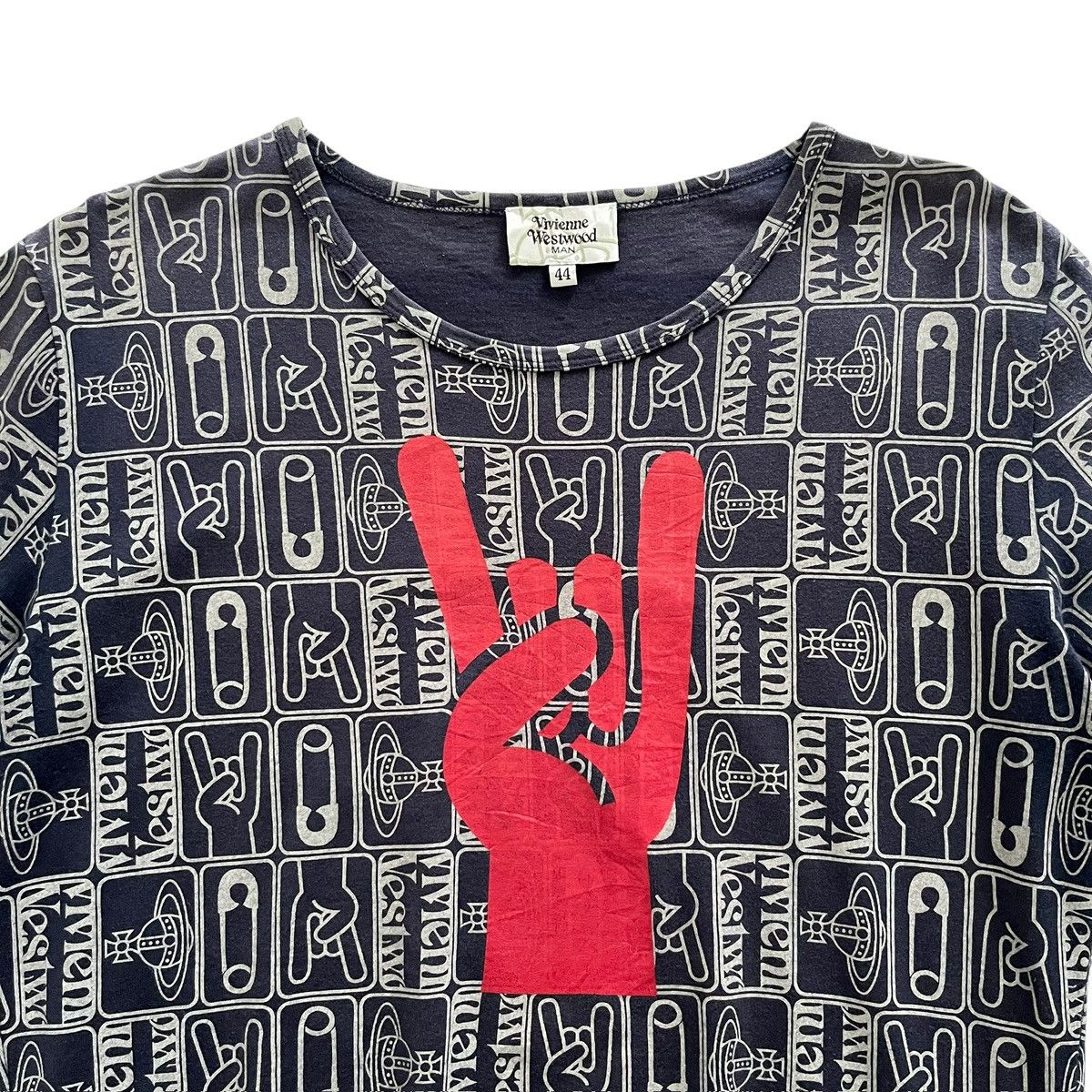 Vivienne Westwood Viviene Westwood Overprint Metal Hand Tee Size US M / EU 48-50 / 2 - 3 Thumbnail