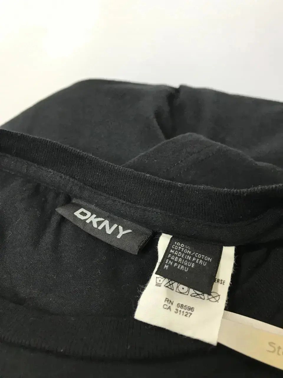 DKNY × Designer DKNY t-shirt size M Size US M / EU 48-50 / 2 - 5 Thumbnail