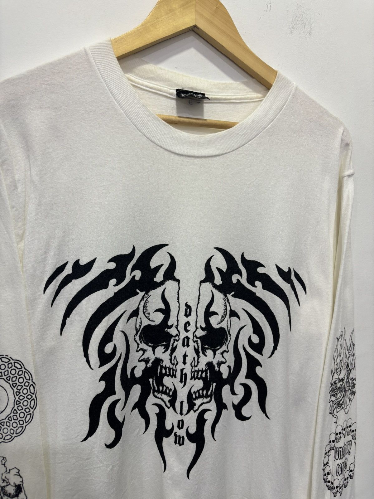 Vintage Vintage Black Angel Death Low Abyss Of Self Skull Tshirt Size US L / EU 52-54 / 3 - 3 Thumbnail