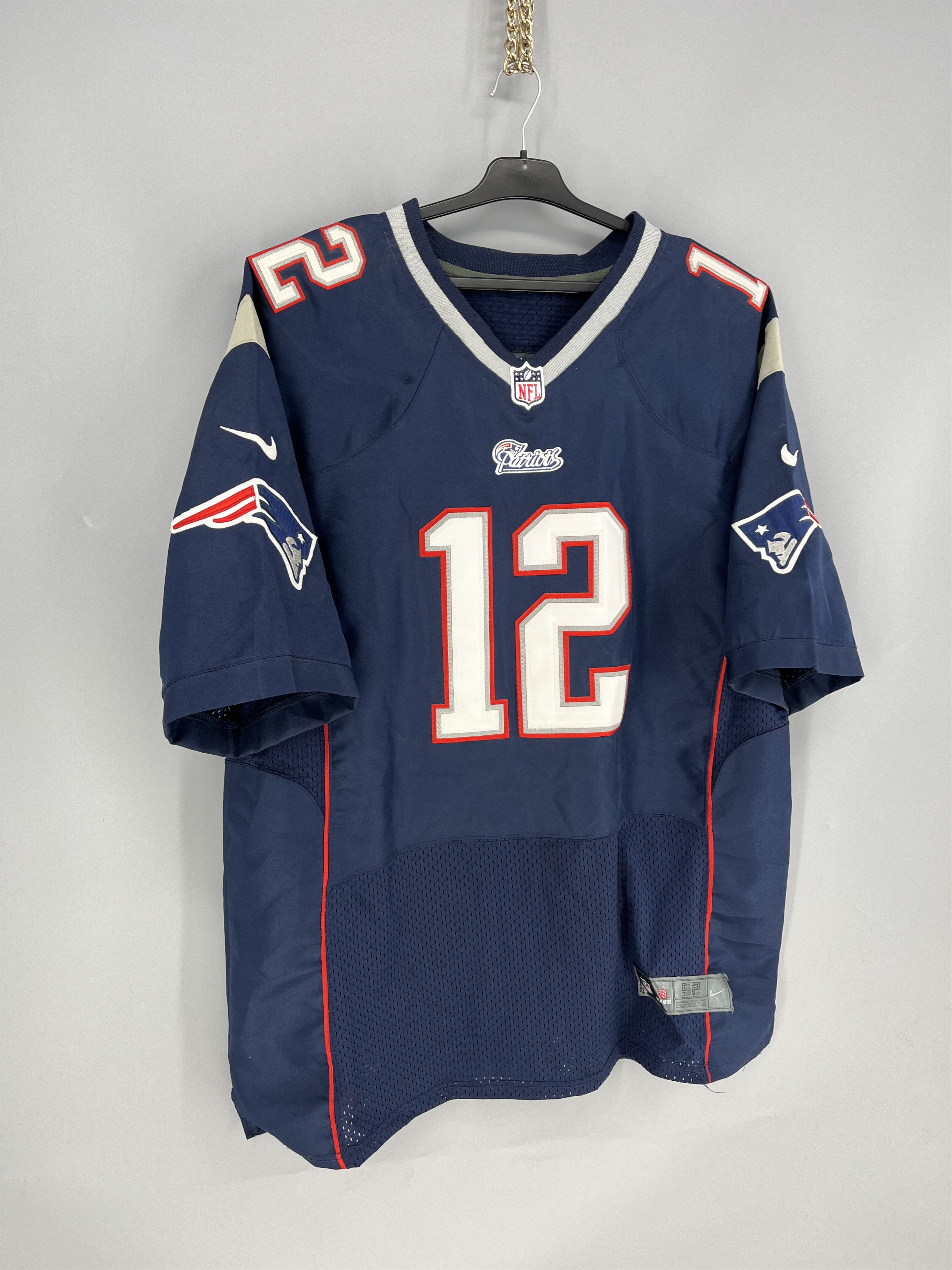 Nike #12 TOM BRADY NIKE NEW ENGLAND PATRIOTS JERSEY Size L Size US L / EU 52-54 / 3 - 2 Thumbnail