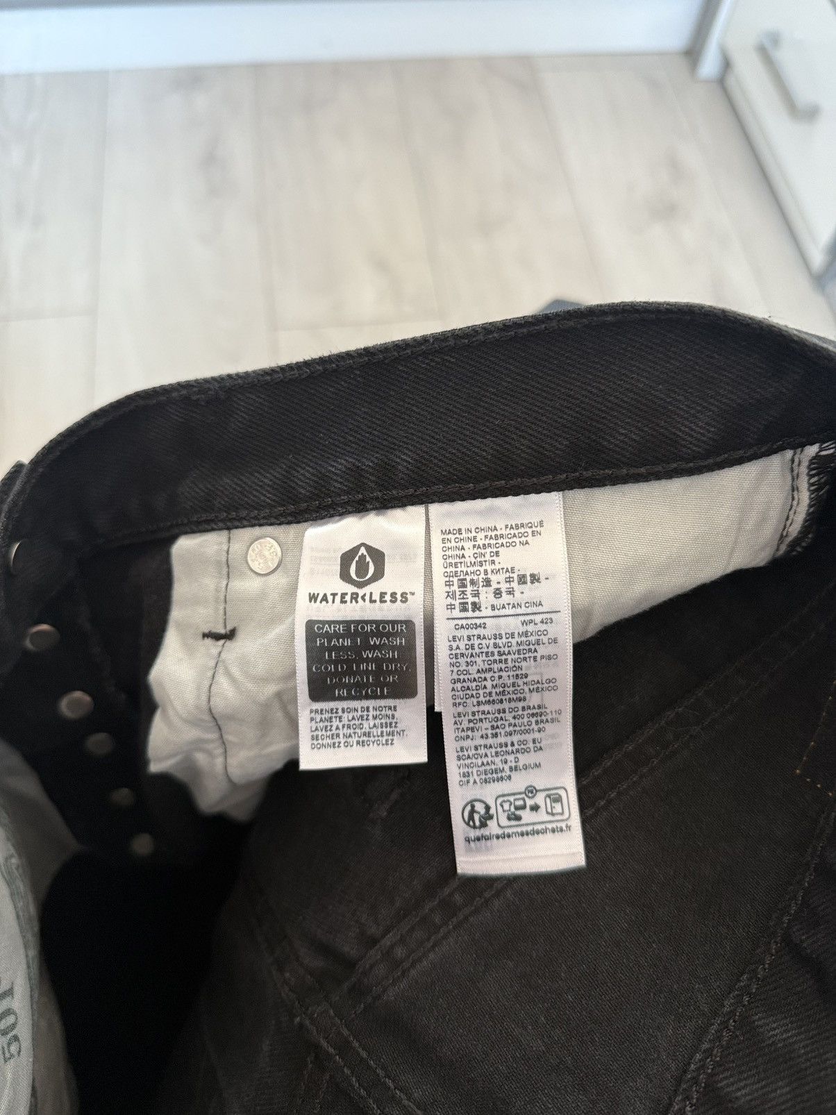 Levi's Levi’s 501 Big E Black Waxed Straight Denim Jeans Red Tab Size US 31 - 13 Thumbnail