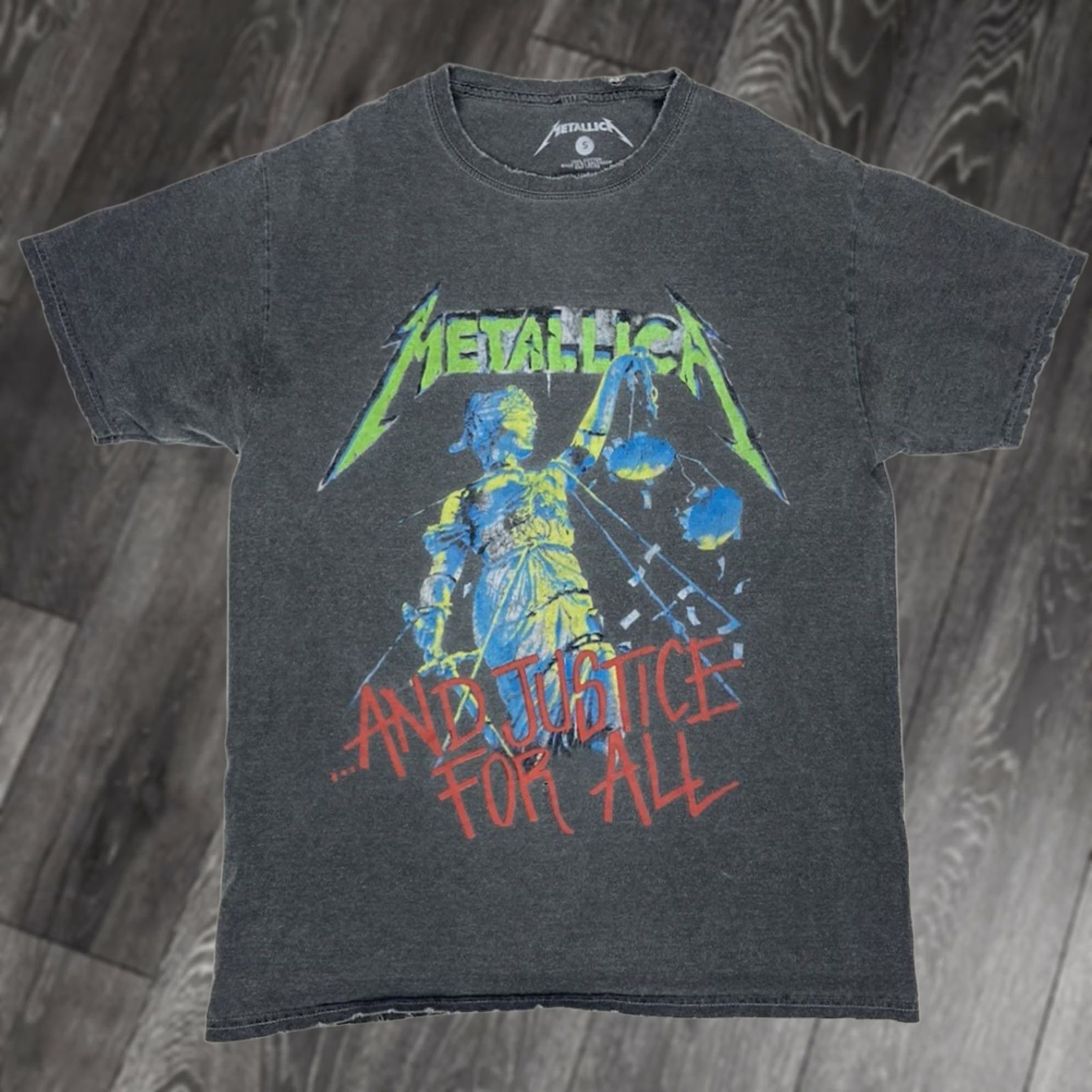 Vintage VINTAGE Metallica And Justice For All Graphic T-shirt Men Small Gray Distressed Music Size US S / EU 44-46 / 1 - 1 Thumbnail