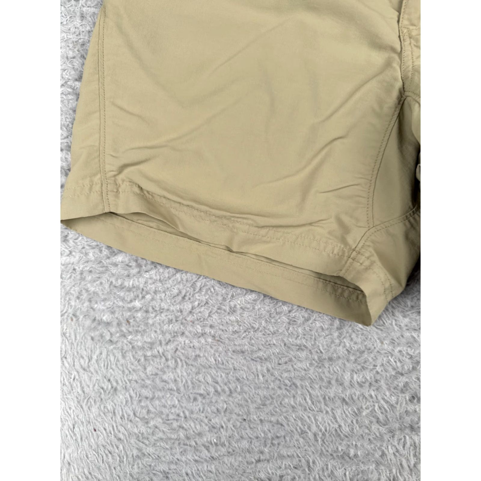 Vintage Columbia Shorts Women Small Beige PFG Coral Compass Chino Hiking Boating XL4452 Size 28" / US 6 / IT 42 - 3 Thumbnail