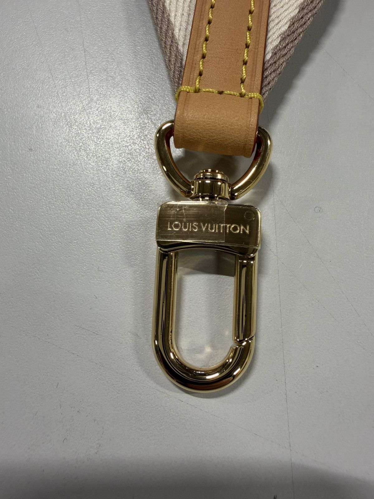 Louis Vuitton Louis Vuitton Shoulder Strap NEW 750$ Size ONE SIZE - 4 Thumbnail