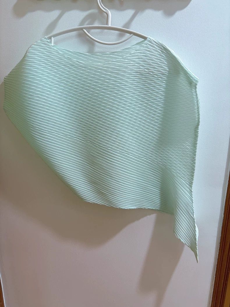Issey Miyake Issey Miyake size:2 Light green pleated top Size XS / US 0-2 / IT 36-38 - 6 Thumbnail