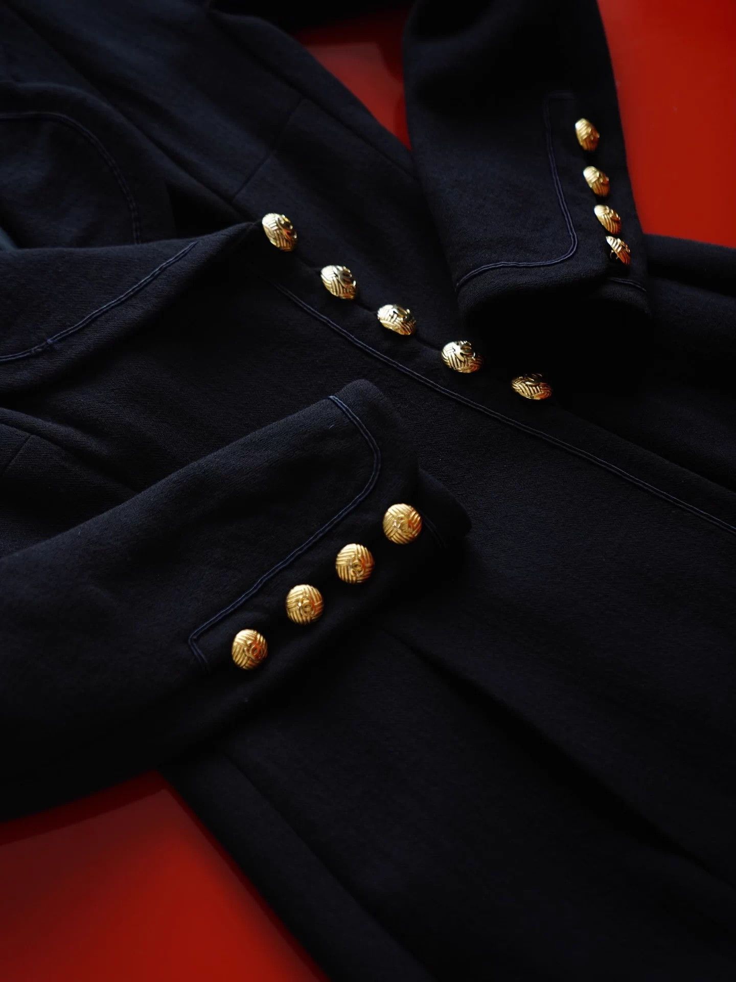 Chanel Chanel 1990s Black Gold Wool Long Jacket S 36 Size S / US 4 / IT 40 - 3 Thumbnail