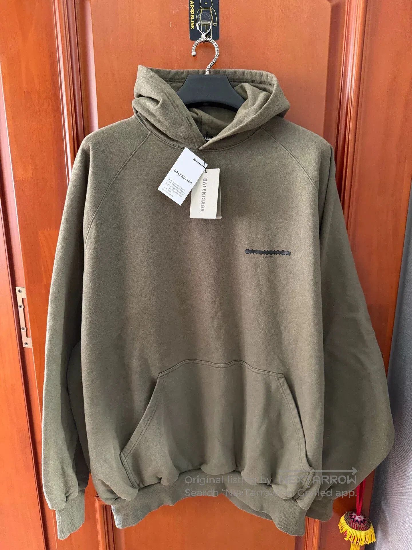 Balenciaga balenciaga olive green hoodie with logo. Size US XL / EU 56 / 4 - 1 Thumbnail