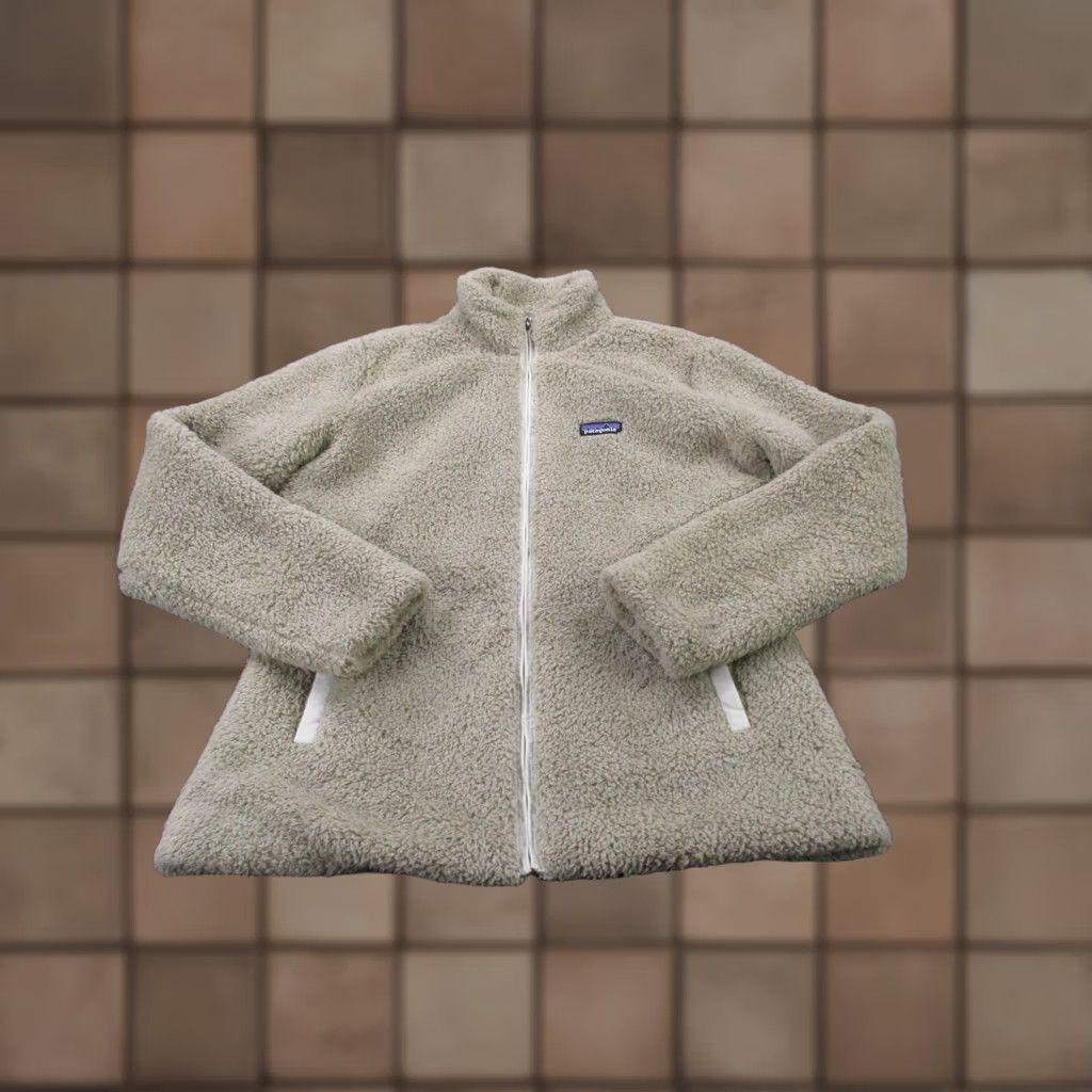 Patagonia Patagonia Jacket Womens XL Beige Windbreaker, Fleece, Full Zip, Pockets, Lightweight, Outdoor, 25211 Womens XL Beige Patagonia Jacket Size XL / US 12-14 / IT 48-50 - 1 Thumbnail