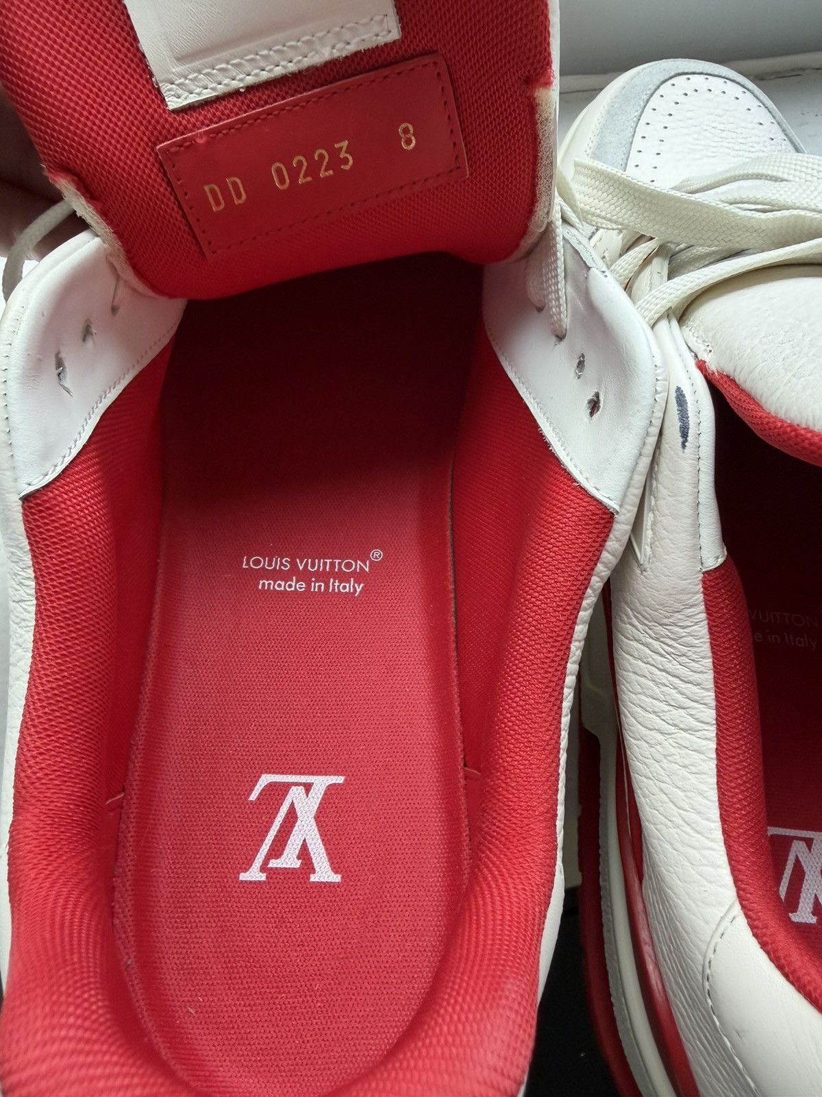 Louis Vuitton #54 Signature Trainer Sneaker, size LV 8 (US9.5) Size US 9.5 / EU 42-43 - 8 Thumbnail