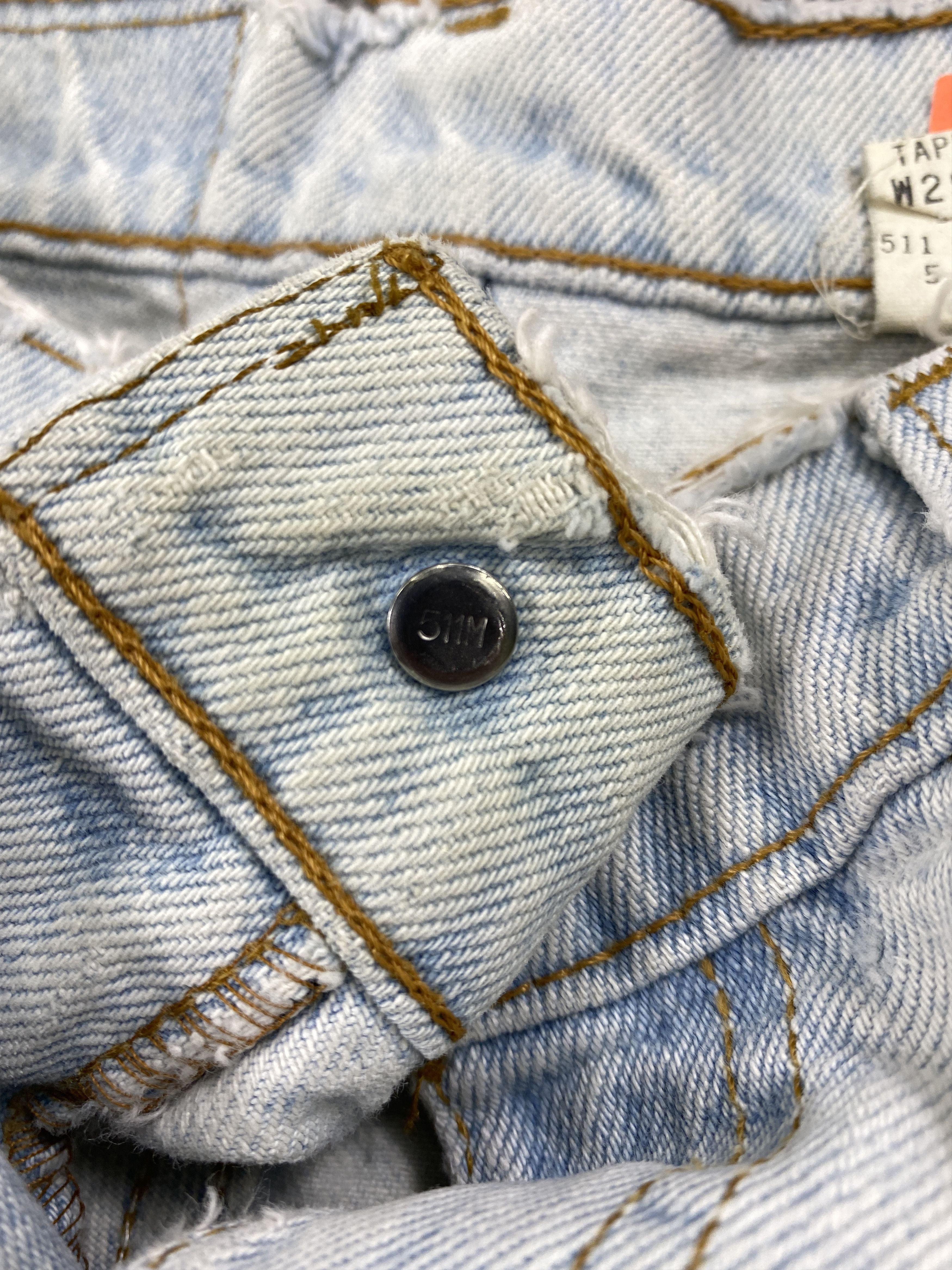 Levi's Light Blue Wash Vintage Levi's 550 USA 28x31.5 Denim -SJ003 Size US 28 / EU 44 - 7 Thumbnail