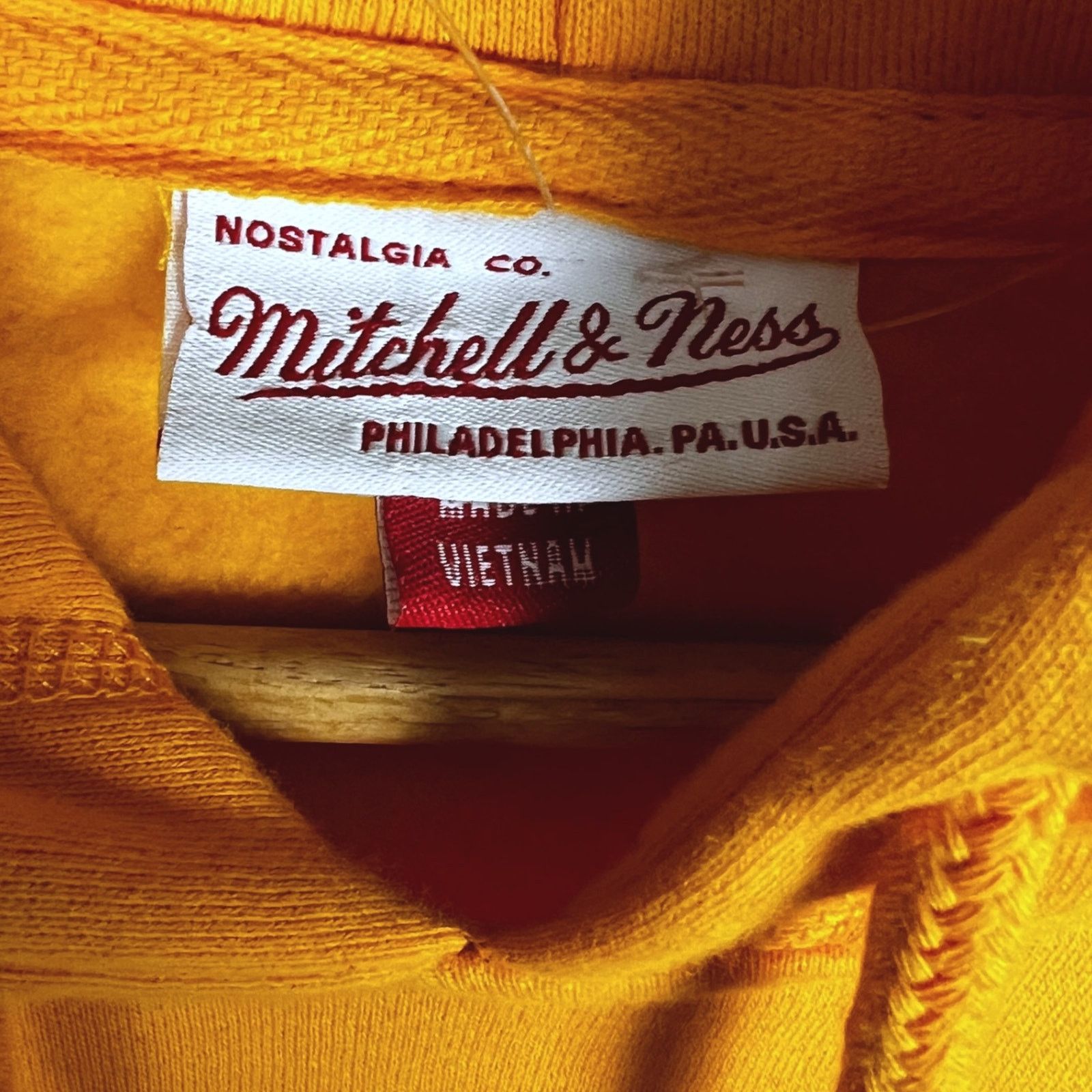 Mitchell & Ness Mitchell & Ness Men's Medium LA Lakers Hardwood Hoodie NWT Size US M / EU 48-50 / 2 - 7 Thumbnail