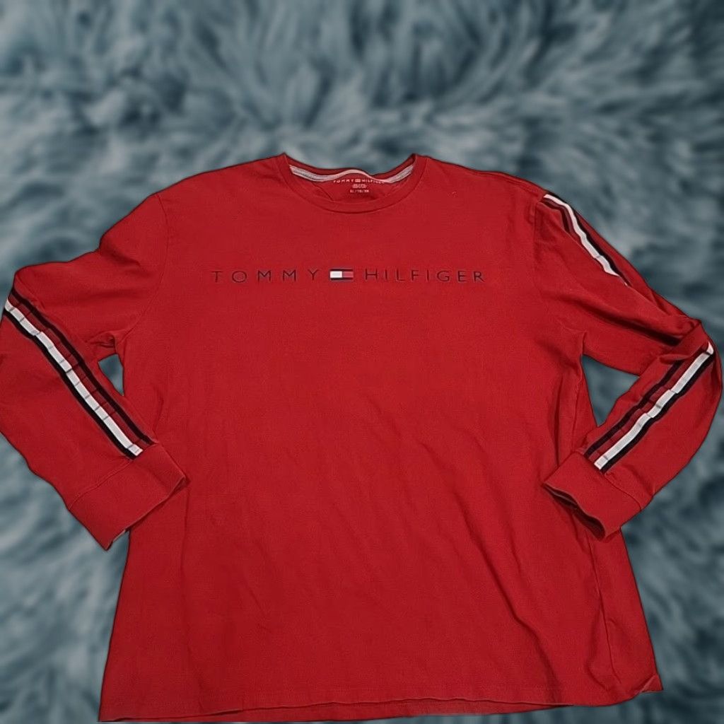 Tommy Hilfiger Tommy Hilfiger T-Shirt XL Men Red Long Sleeve 44" Chest Size US XL / EU 56 / 4 - 1 Thumbnail