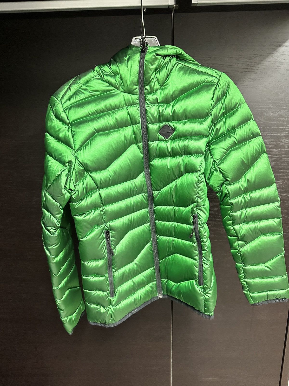 image of J Lindeberg Women's Cliff Light Down Jacket in Green (Size Small)