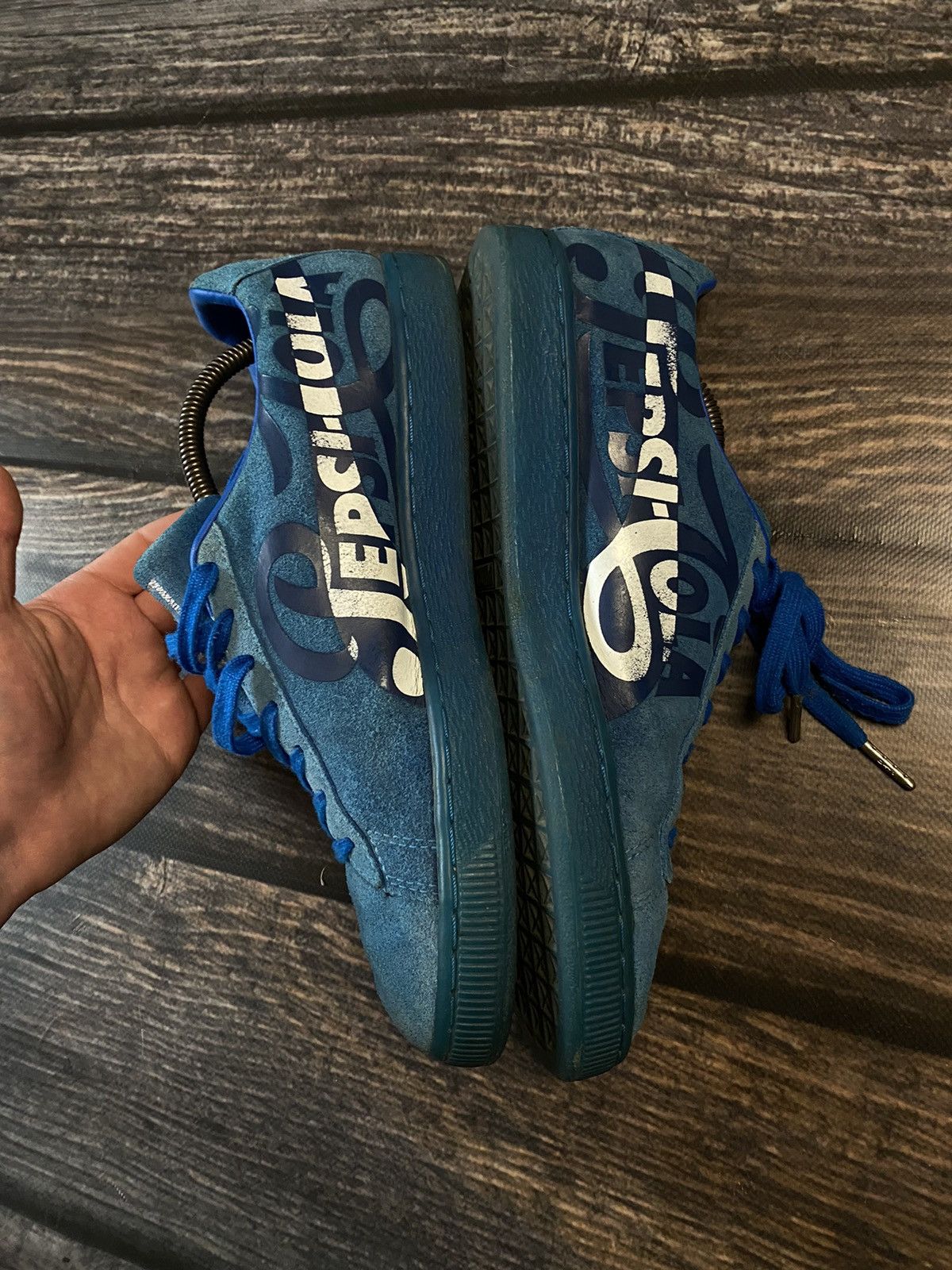 Coca Cola × Puma 🔥PUMA x COCA COLA rare low sneakers Size US 9.5 / EU 42-43 - 4 Thumbnail