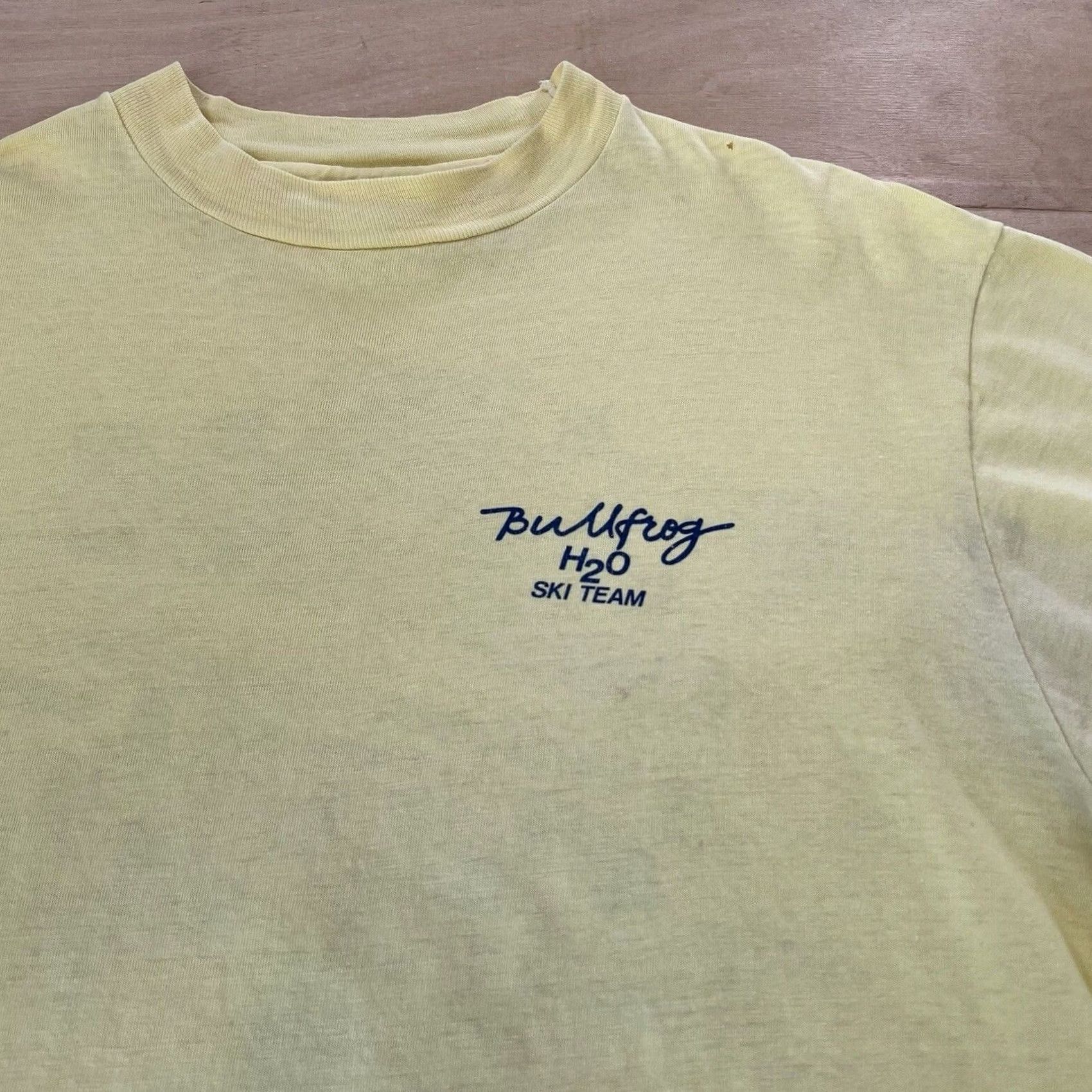 Vintage VINTAGE Bullfrog Ski Team Shirt L Yellow 80s Cartoon Art USA Mens Size US L / EU 52-54 / 3 - 3 Thumbnail