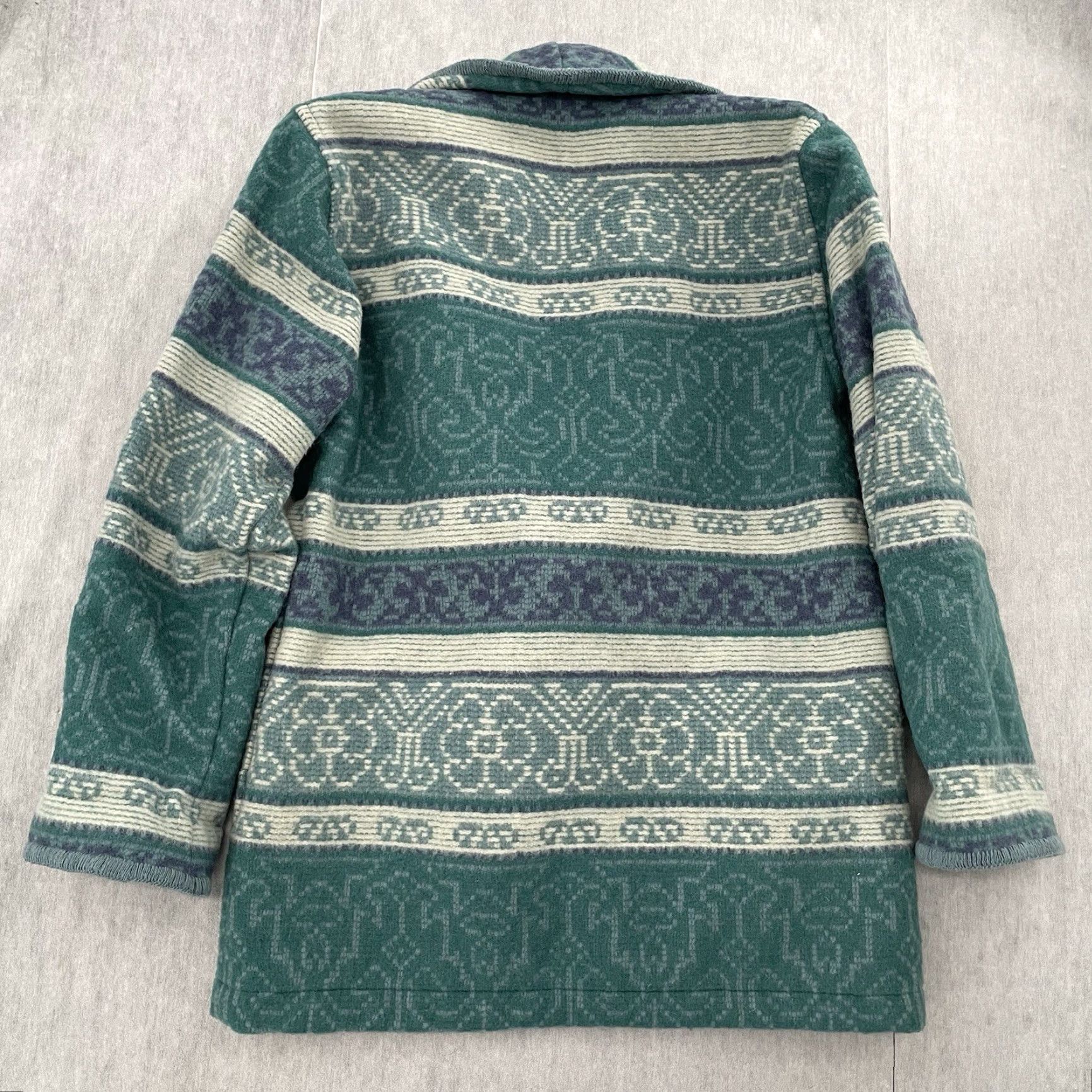 Eddie Bauer VINTAGE Eddie Bauer Coat Wool Blanket Shawl Collar Toggle Geometric Green XS Womens 80s 90s Southwestern Mens Womens? Size XS / US 0-2 / IT 36-38 - 2 Thumbnail