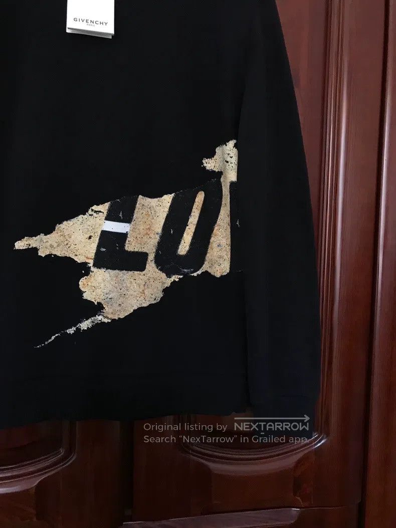 Givenchy Givenchy Unused Men's Hoodie - Size M - Black with Gold Pa Size US M / EU 48-50 / 2 - 5 Thumbnail